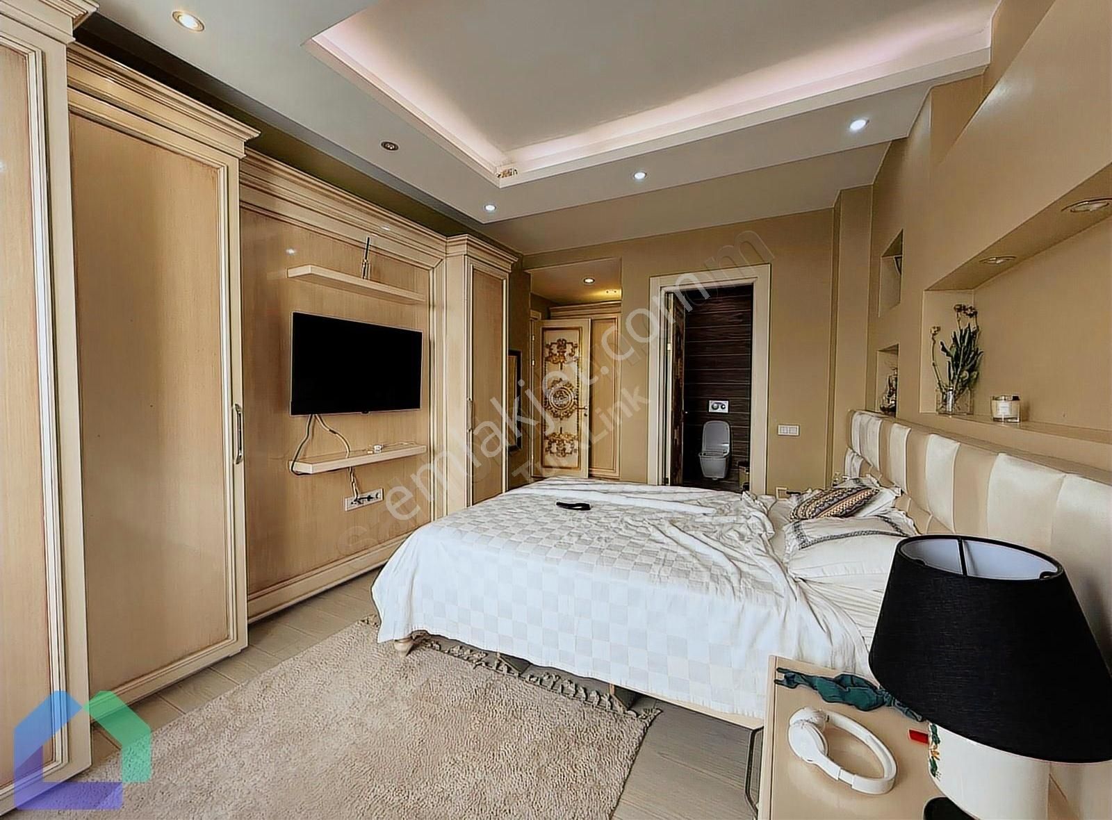 Beylikdüzünde 420 M² Villa Konforunda 4+2 Lüks Dubleks - Görsel 11