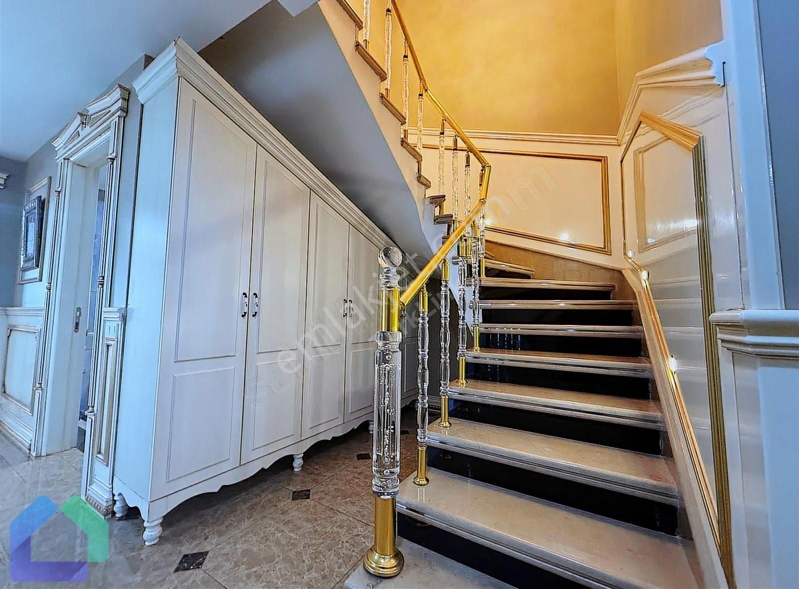 Beylikdüzünde 420 M² Villa Konforunda 4+2 Lüks Dubleks - Görsel 7