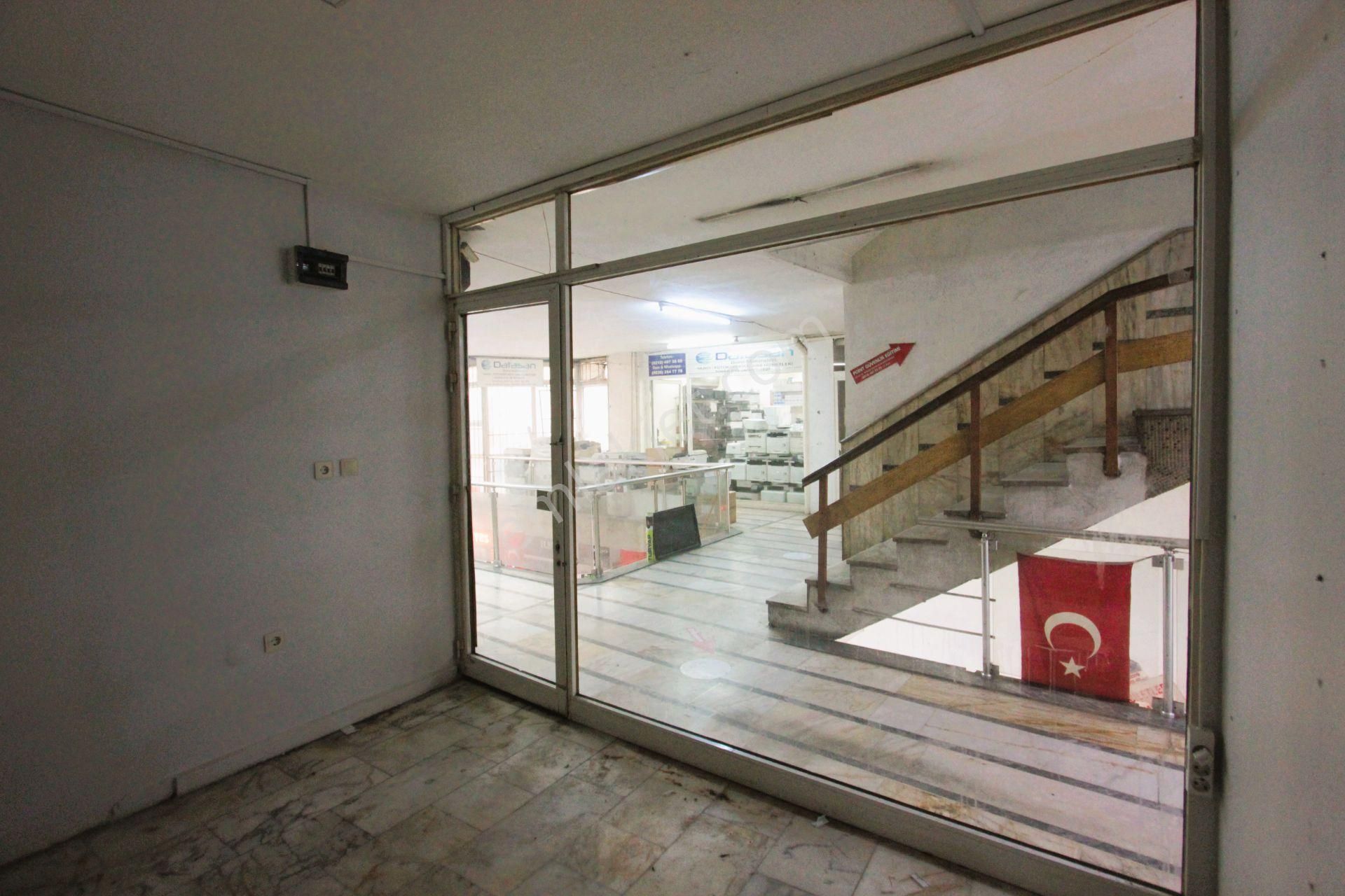 Gaziosmanpaşa Meydan'da Yatırımlık Satılık Dükkan - Görsel 6