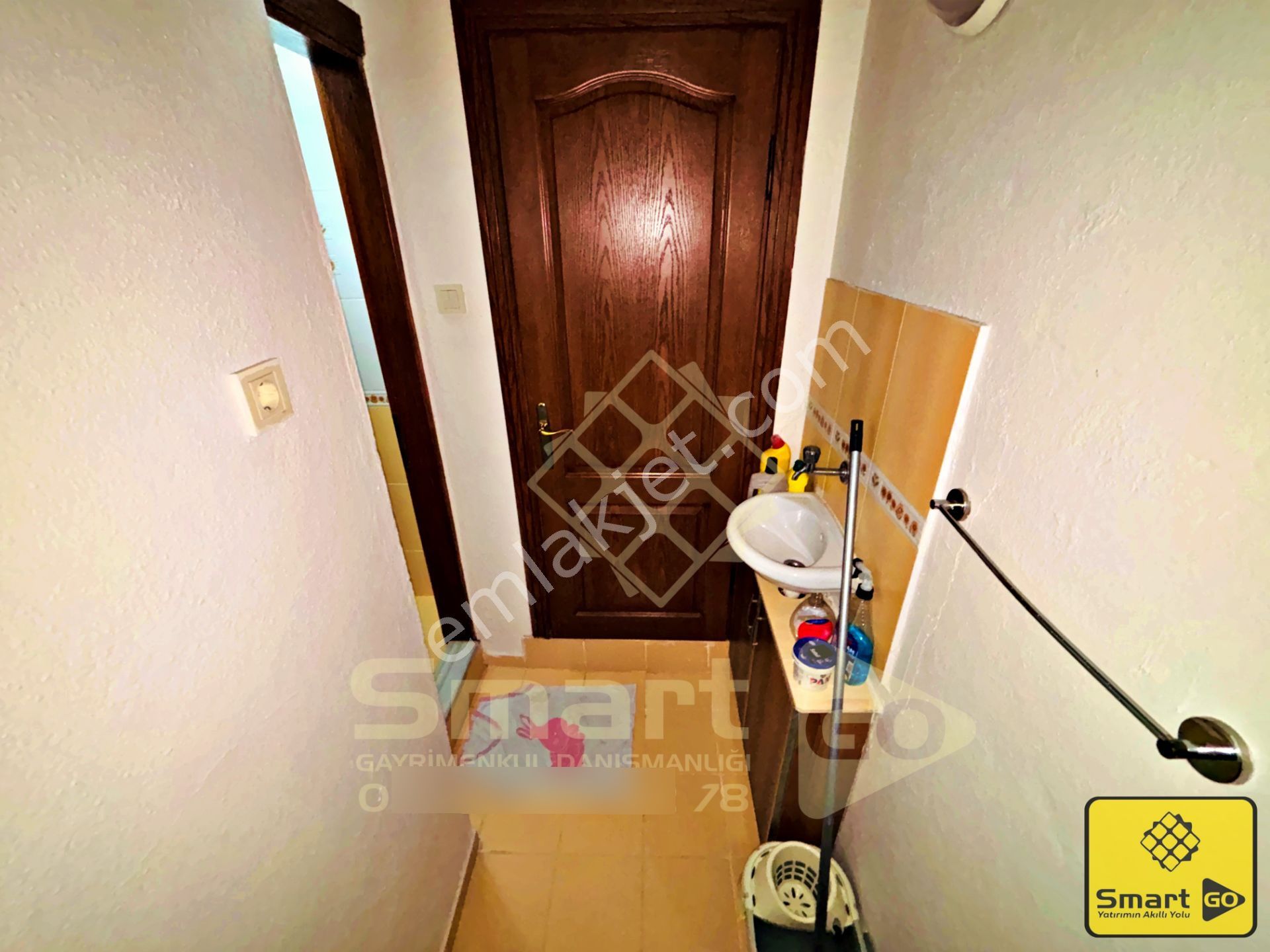 İhsaniye'de Cadde Üzeri Komple Satılık Bina - Görsel 33