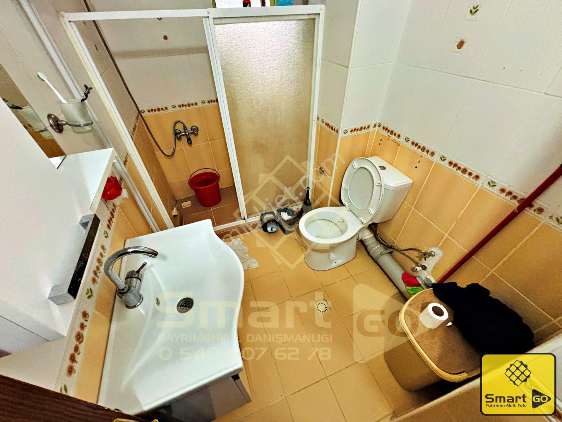 İhsaniye'de Cadde Üzeri Komple Satılık Bina - Görsel 31