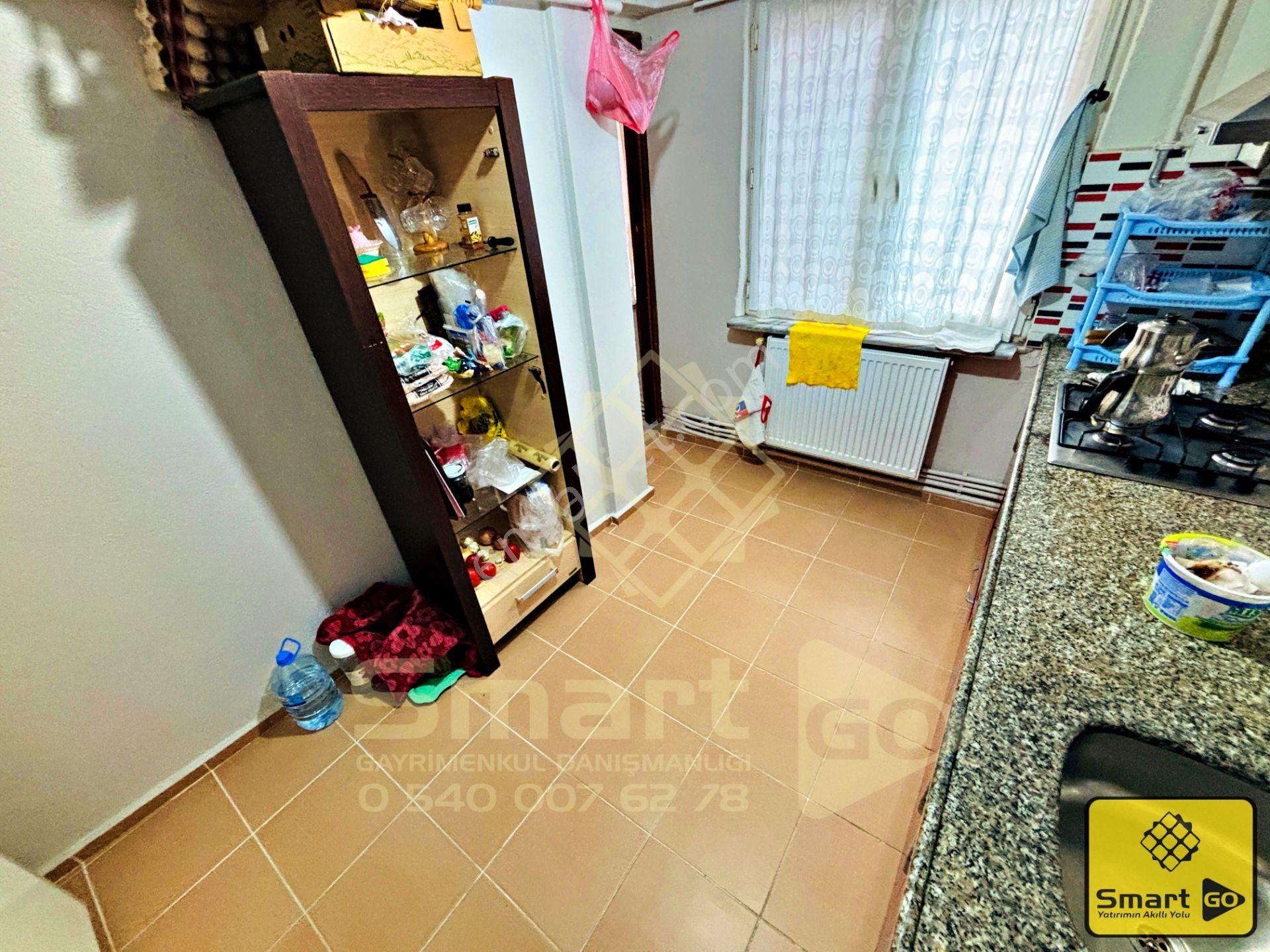 İhsaniye'de Cadde Üzeri Komple Satılık Bina - Görsel 5