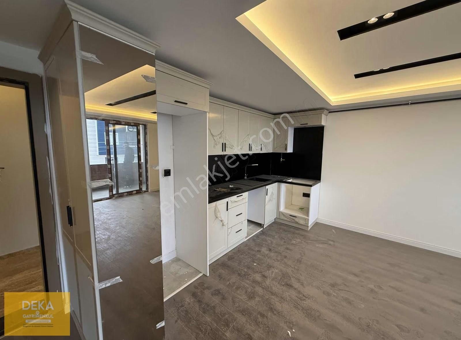 Deka Gayrimenkul'den Körfez Mah. Havuzlu Sitede Satılık 1+1 - Görsel 6