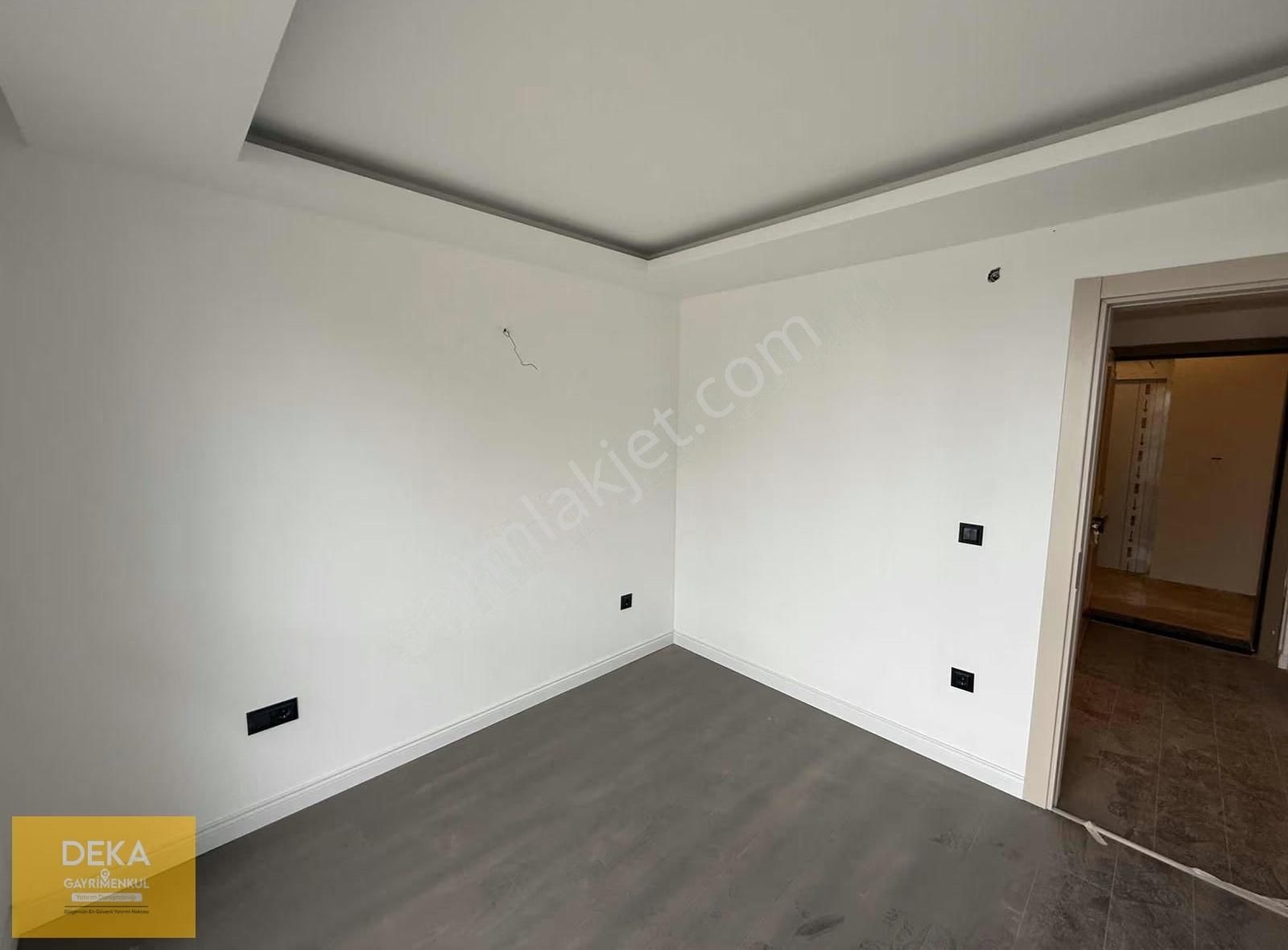 Deka Gayrimenkul'den Körfez Mah. Havuzlu Sitede Satılık 1+1 - Görsel 21