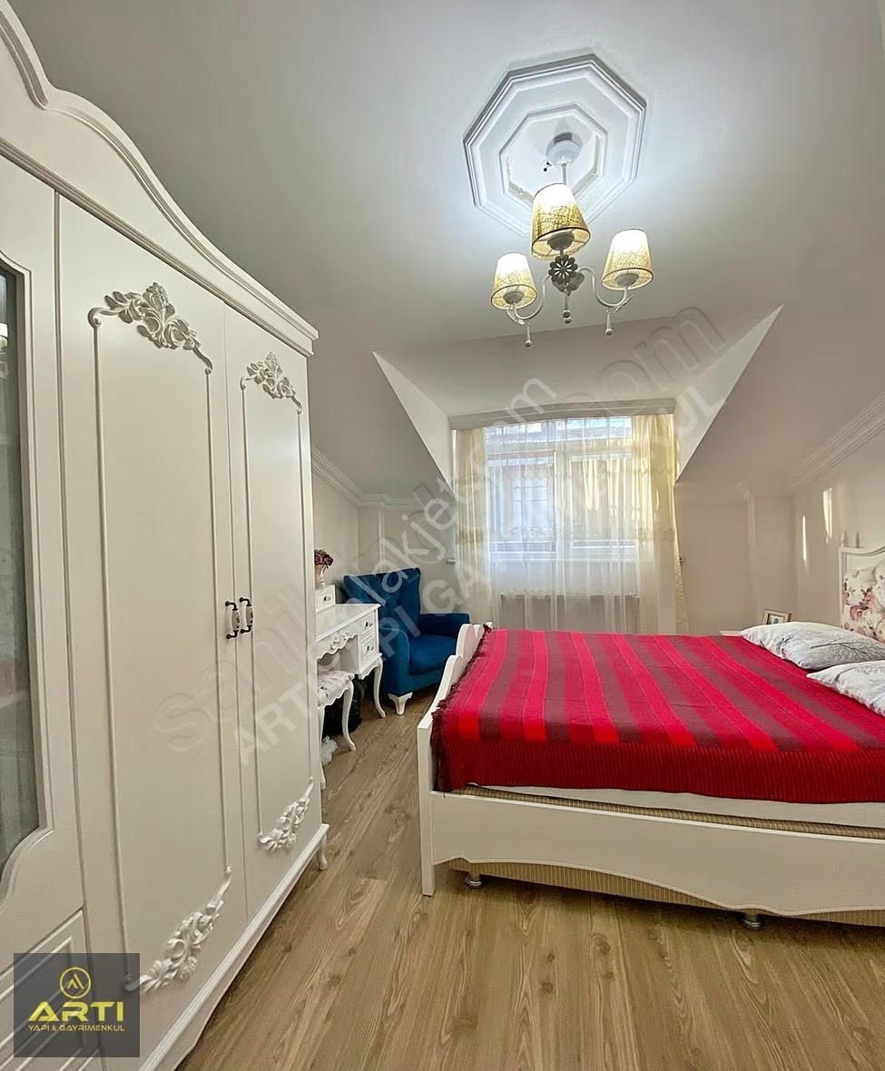 Avcılar Da Metrobüs Ve Üniversite Yanı Satılık 4+2 Dubleks Daire - Görsel 9