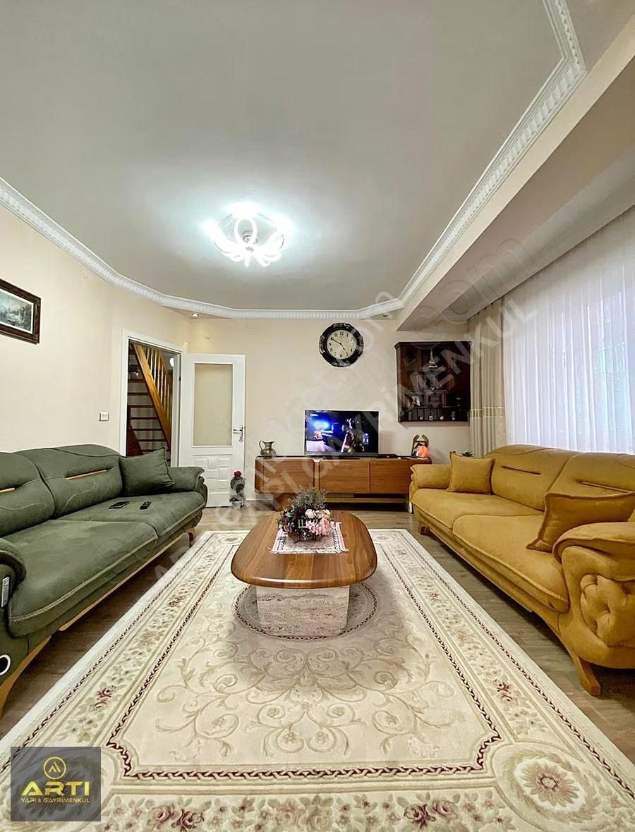 Avcılar Da Metrobüs Ve Üniversite Yanı Satılık 4+2 Dubleks Daire - Görsel 2