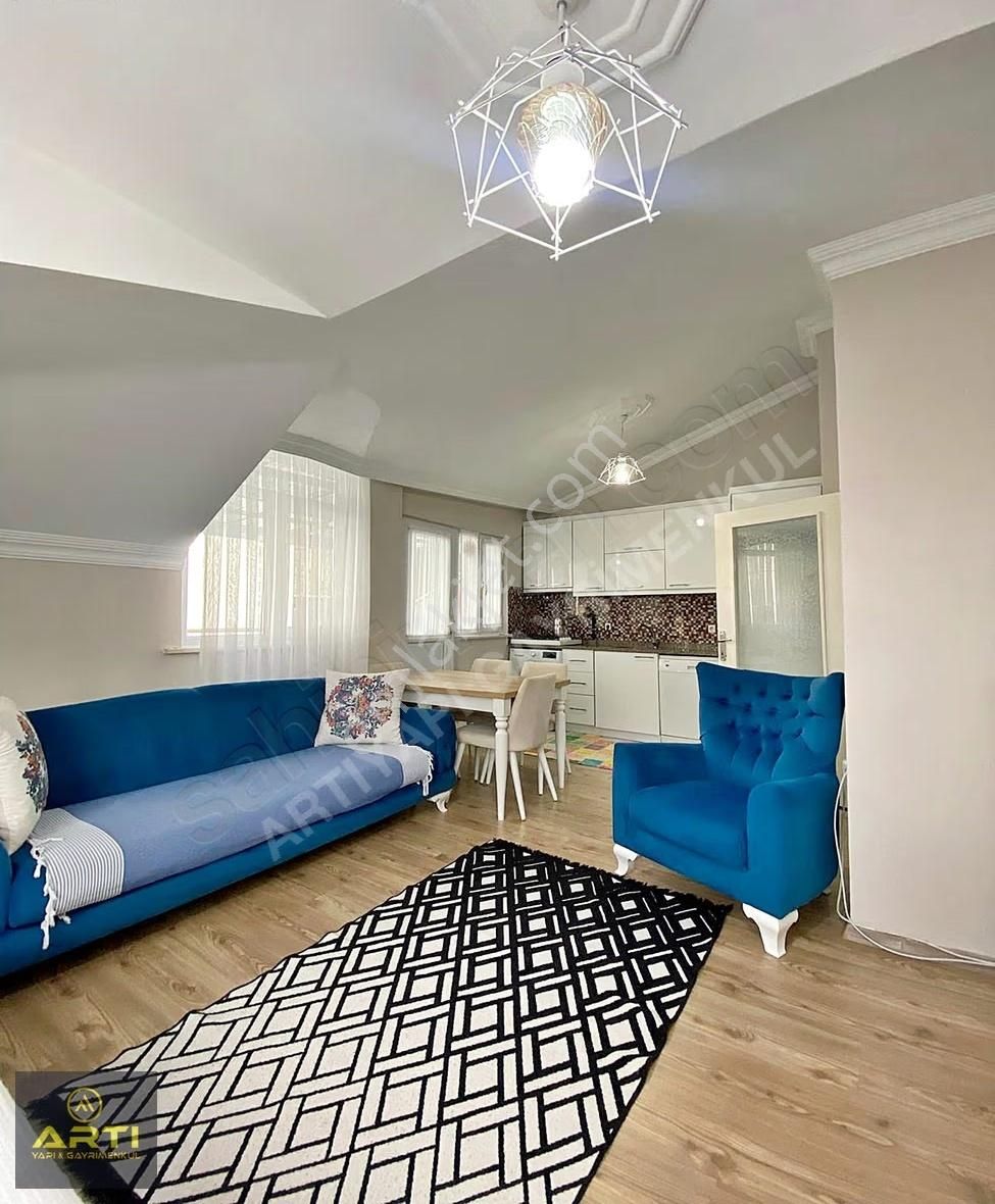 Avcılar Da Metrobüs Ve Üniversite Yanı Satılık 4+2 Dubleks Daire - Görsel 4