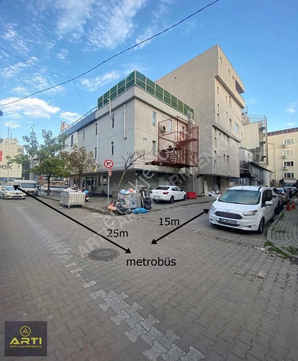 Avcılar Da Metrobüs Ve Üniversite Yanı Satılık 4+2 Dubleks Daire - Görsel 19