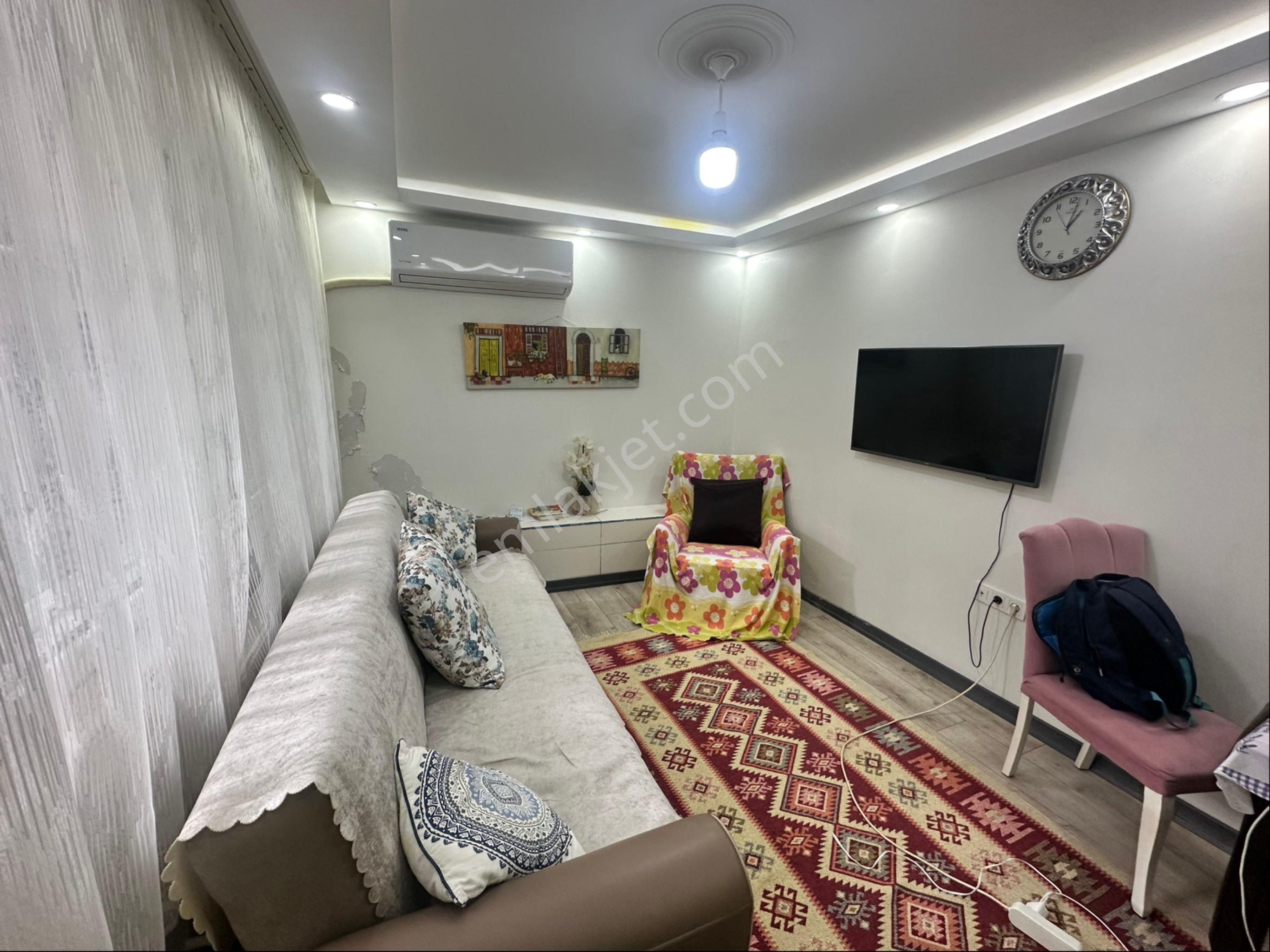 Aksaray’da 1+1 Eşyalı Daire