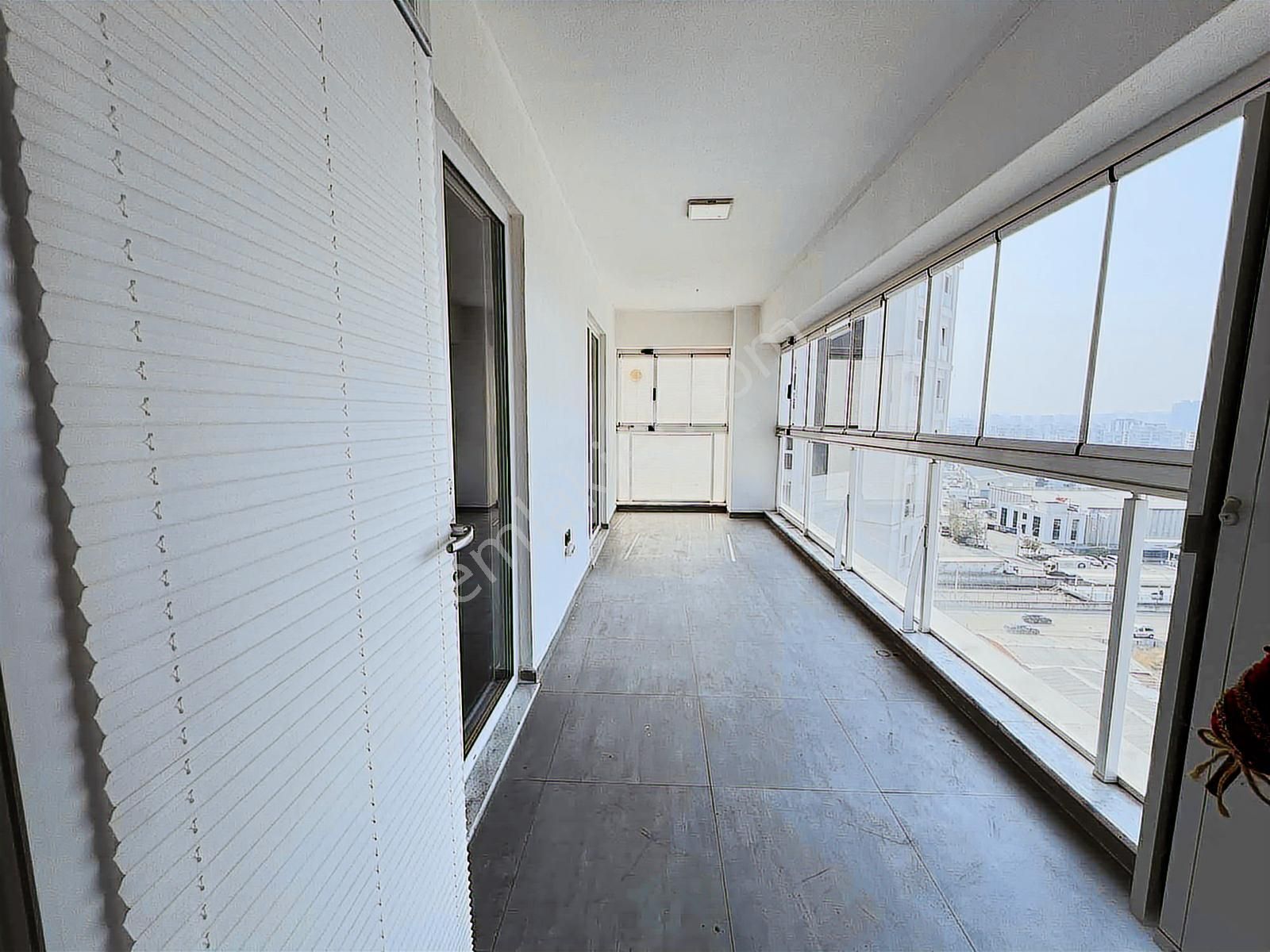 Yamaner Gayrimenkul'den Ertuğrul Shu08'de Kiralık 3+1 Köşe Daire - Görsel 34