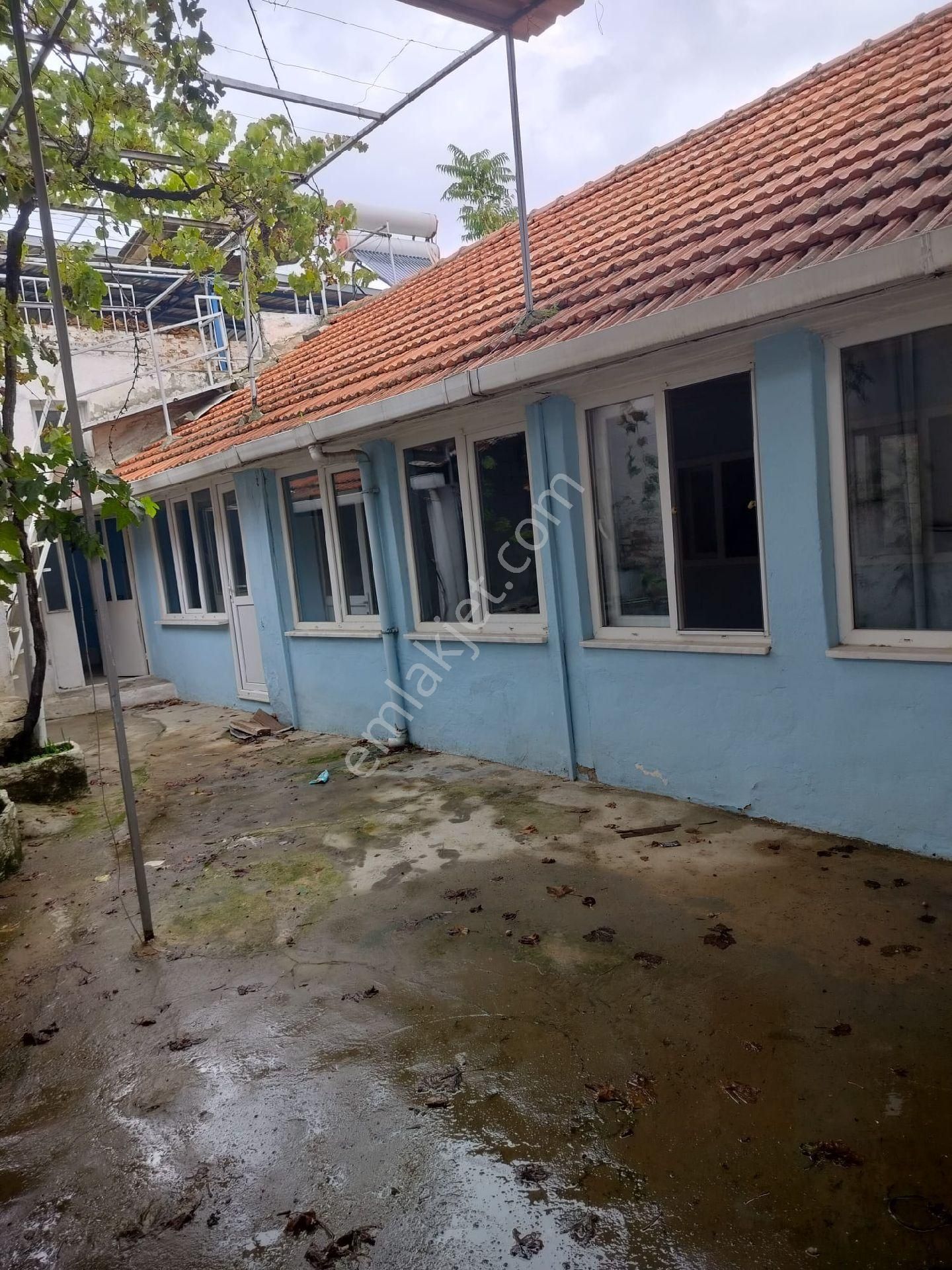 Aydın İncirliova Kurtuluş Mah. Satılık Müstakil Ev