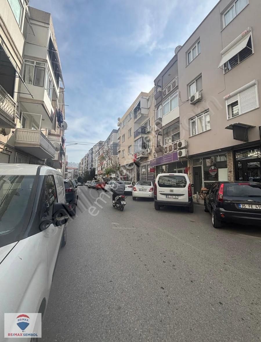 Balçova'da Merkezi Konumda 51 M2 Satılık Dükkan