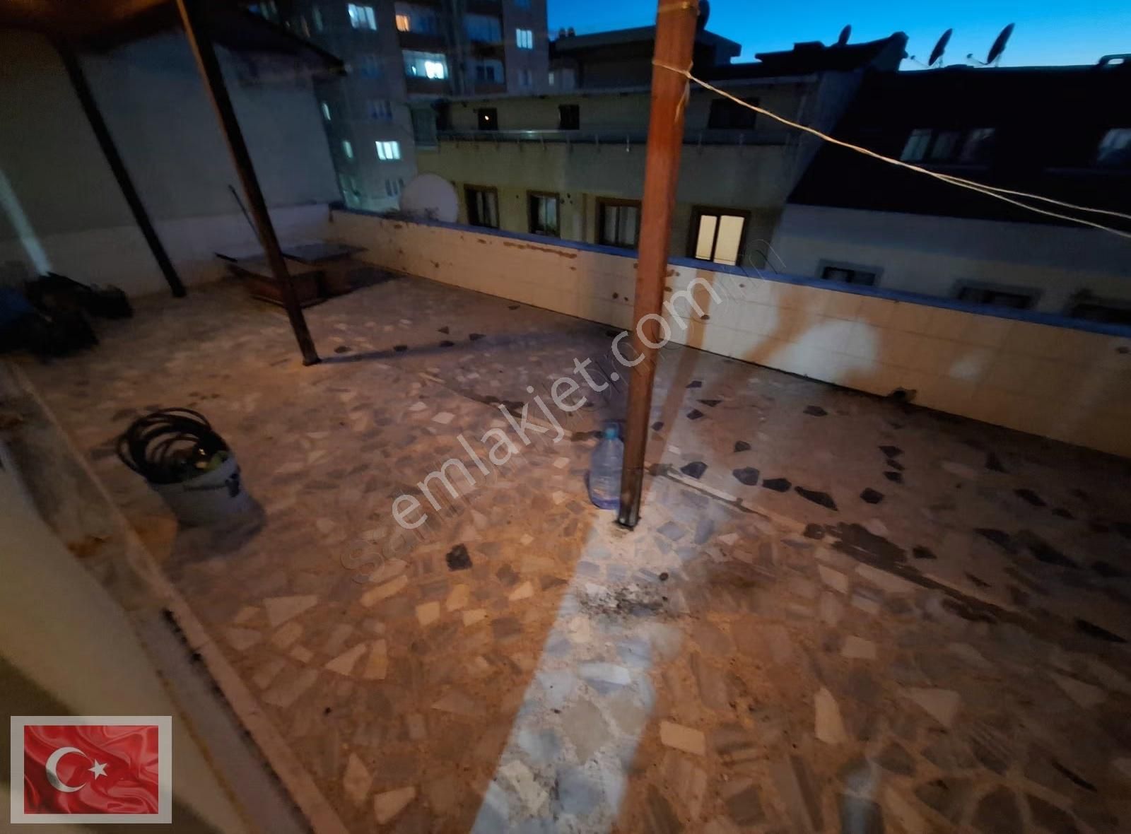 Az Katlı Binada 3+1 Teraslı 24m2 Hisse Paylı Yeri Konumu Harika - Görsel 8