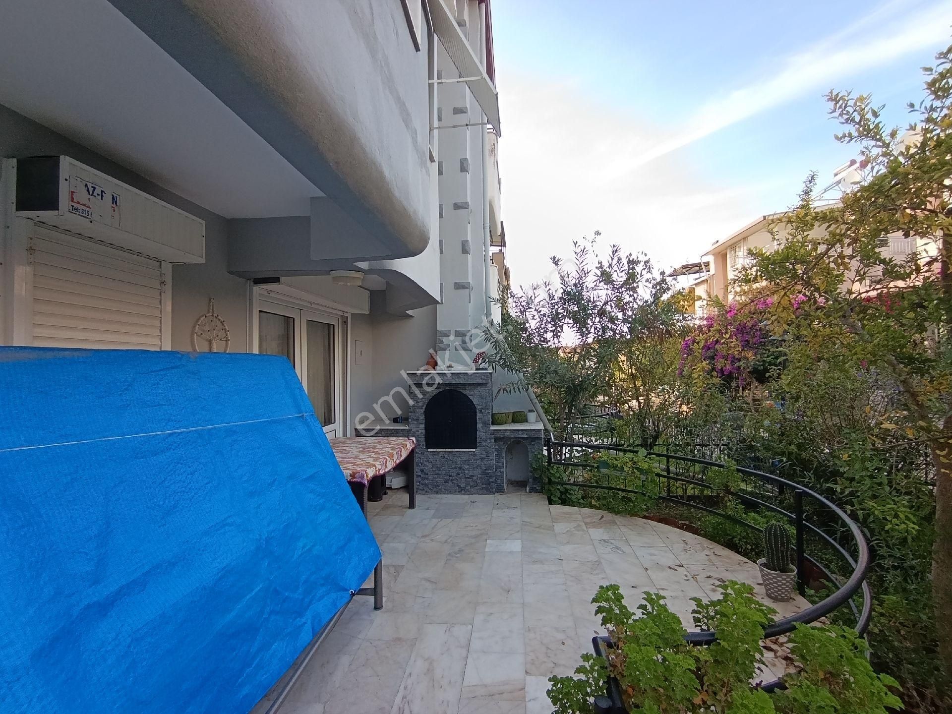 Karaova'da Yüzme Havuzlu Site İçinde 5+1 Satılık Villa - Görsel 3