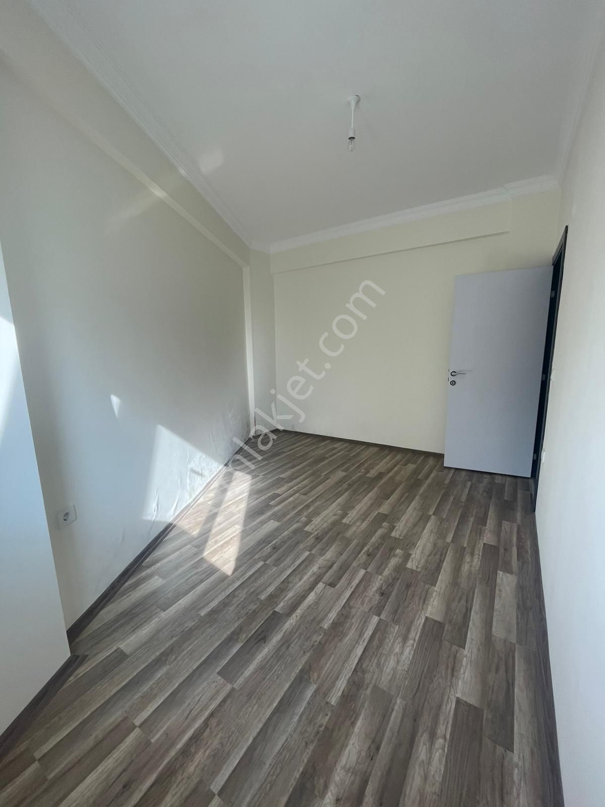 Seferihisar Çolakibrahimbey Mh 2+1 Bahçe Kullanımlı Daire - Görsel 3
