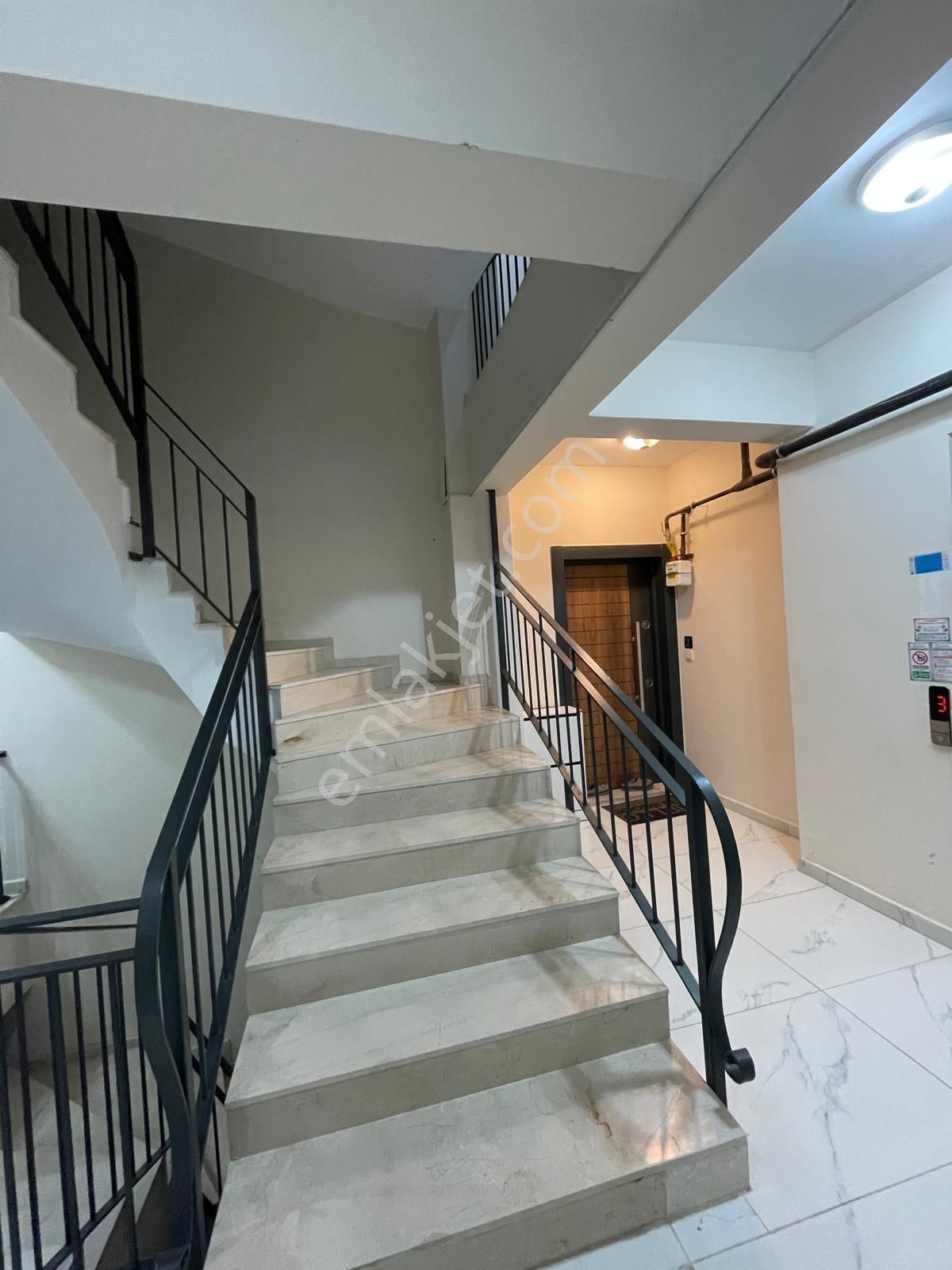 Seferihisar Çolakibrahimbeyde Site İçinde Satılık 2+1 Daire - Görsel 11