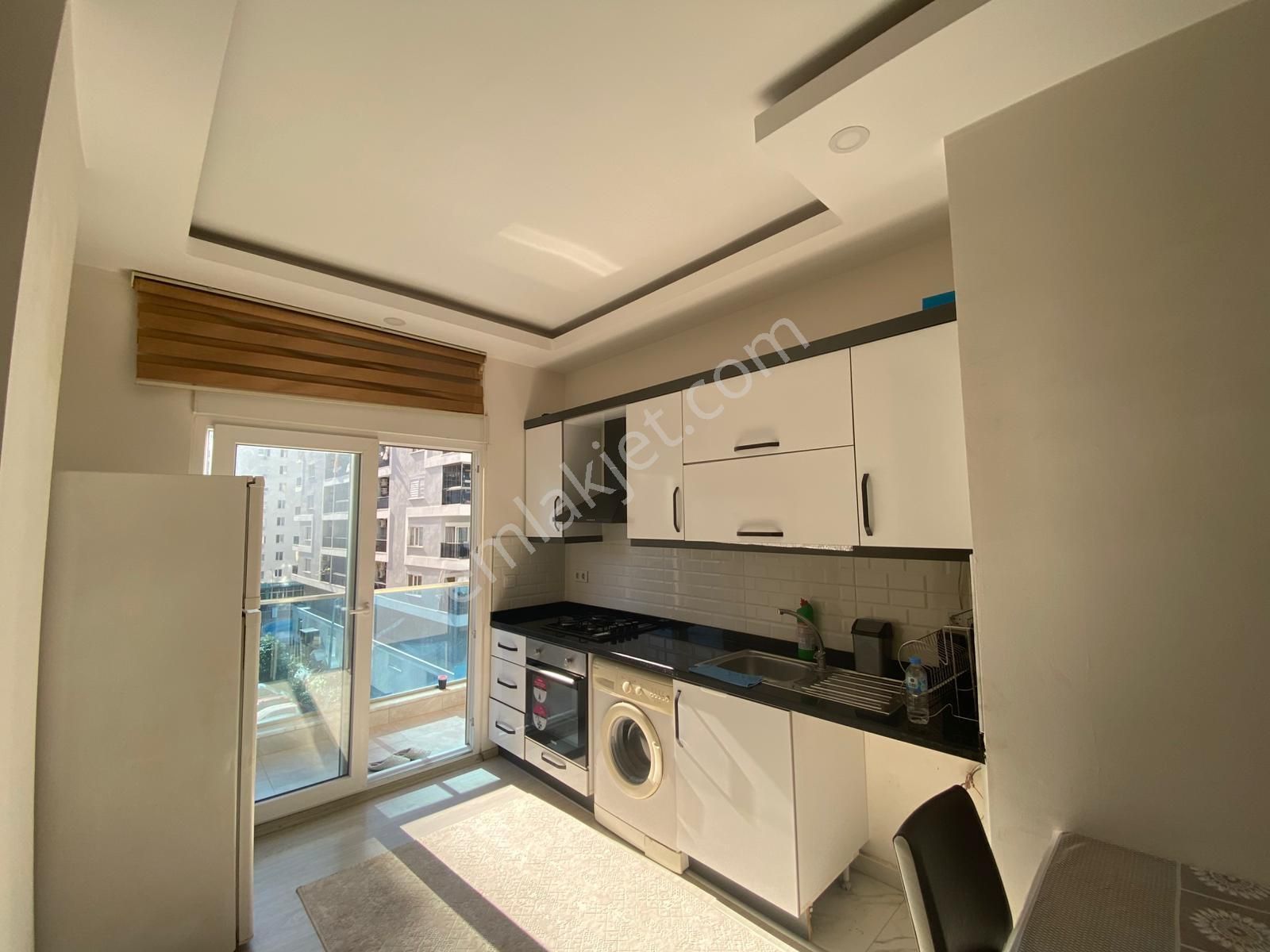 Mahmutlar Atatürk Caddesi Üzerinde Full Eşyalı Kiralık 1+1daire - Görsel 2