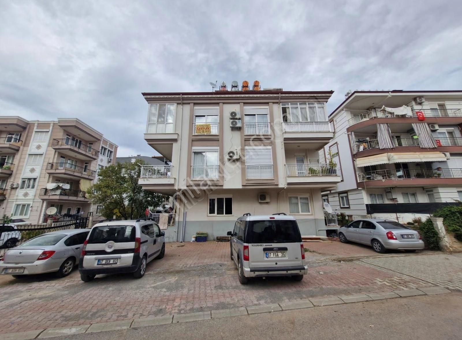 Bahçeyaka Mahalesinde 3+1 Daire - Görsel 23