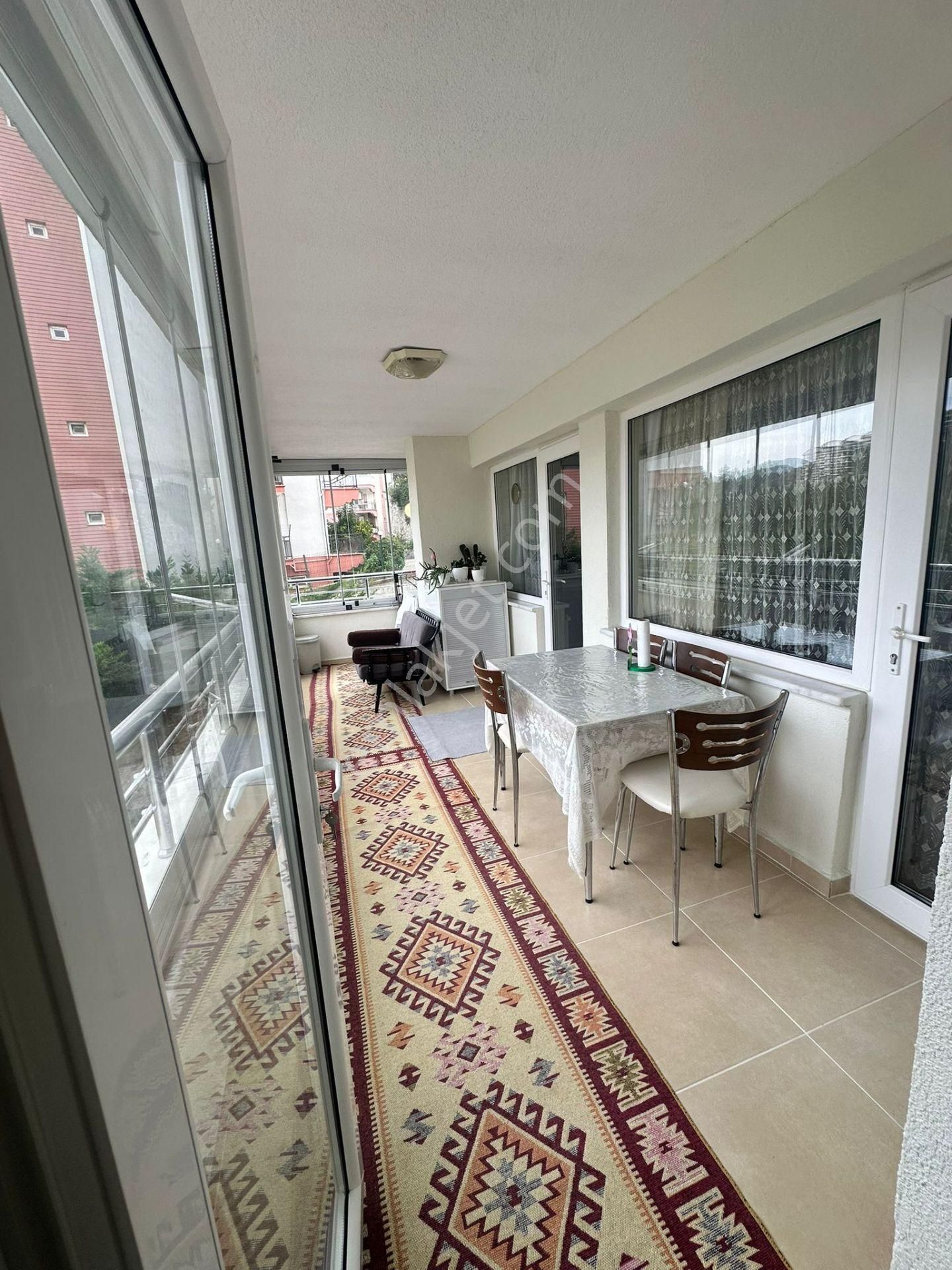 Bursa Mudanya Eğitim Mah. Satılık Daire 3+1 Merkezde 1.kat 10 Yıllık Yeni Versiyon Bakımlı Site İçi - Görsel 2