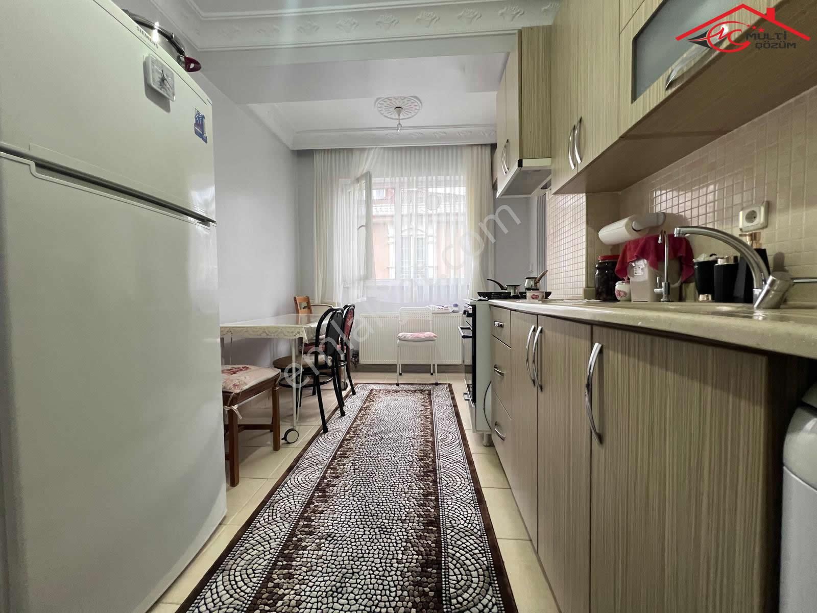 Yenibosna Zafer Mahallesinde Satılık Dubleks Daire 6+2 Asansörlü - Görsel 13