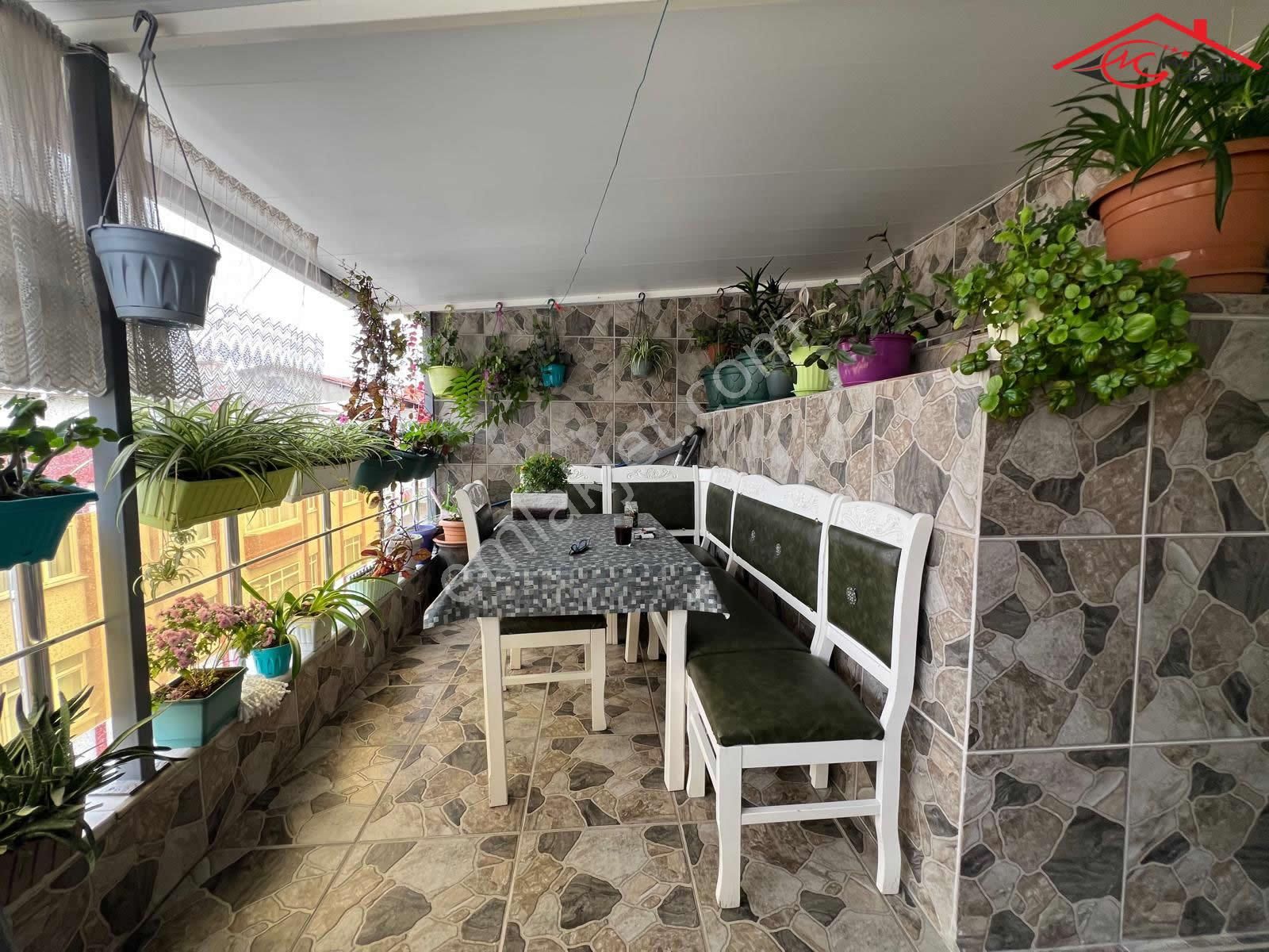 Yenibosna Zafer Mahallesinde Satılık Dubleks Daire 6+2 Asansörlü - Görsel 22