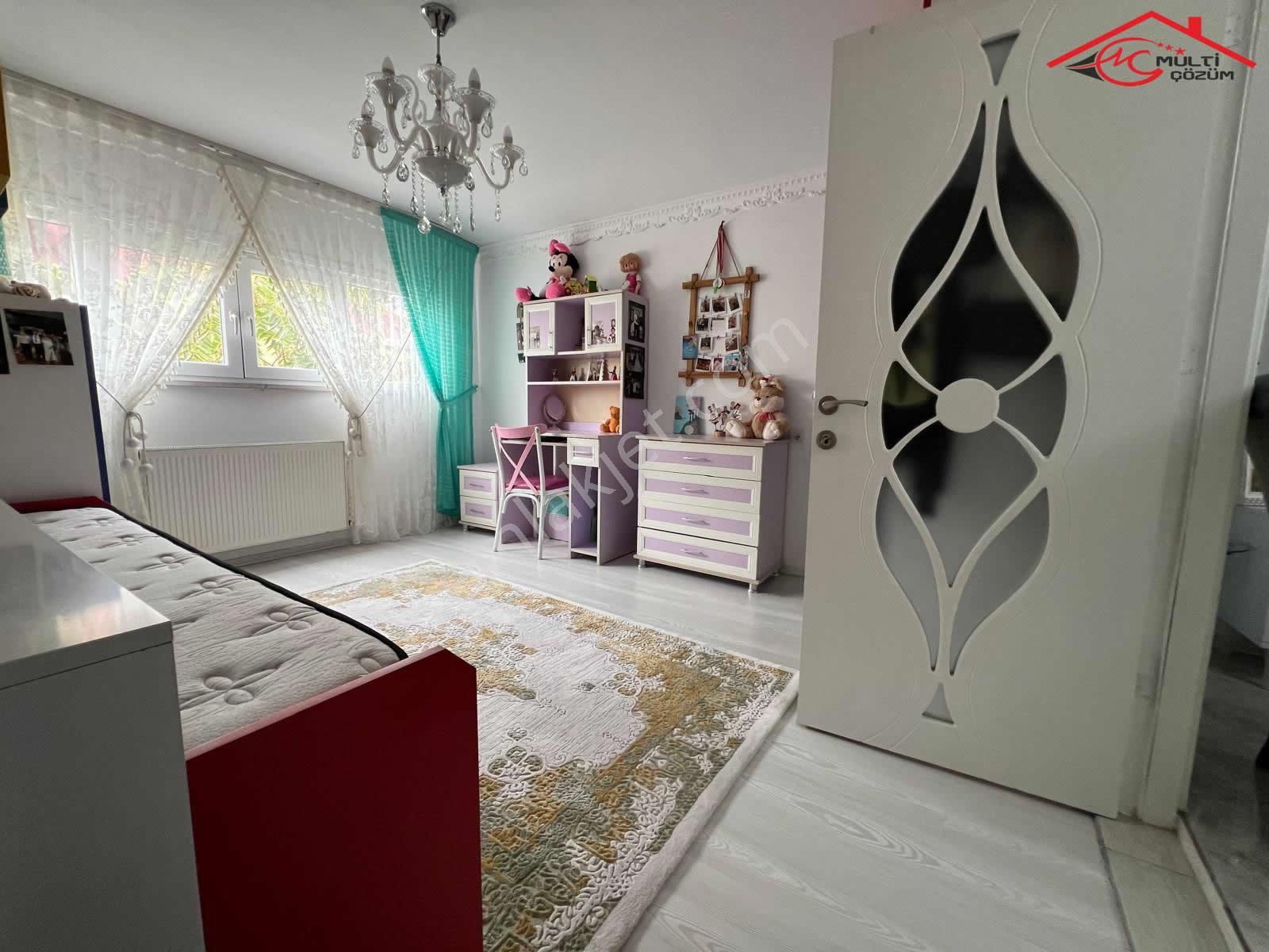 Yenibosna Zafer Mahallesinde Satılık Dubleks Daire 6+2 Asansörlü - Görsel 28