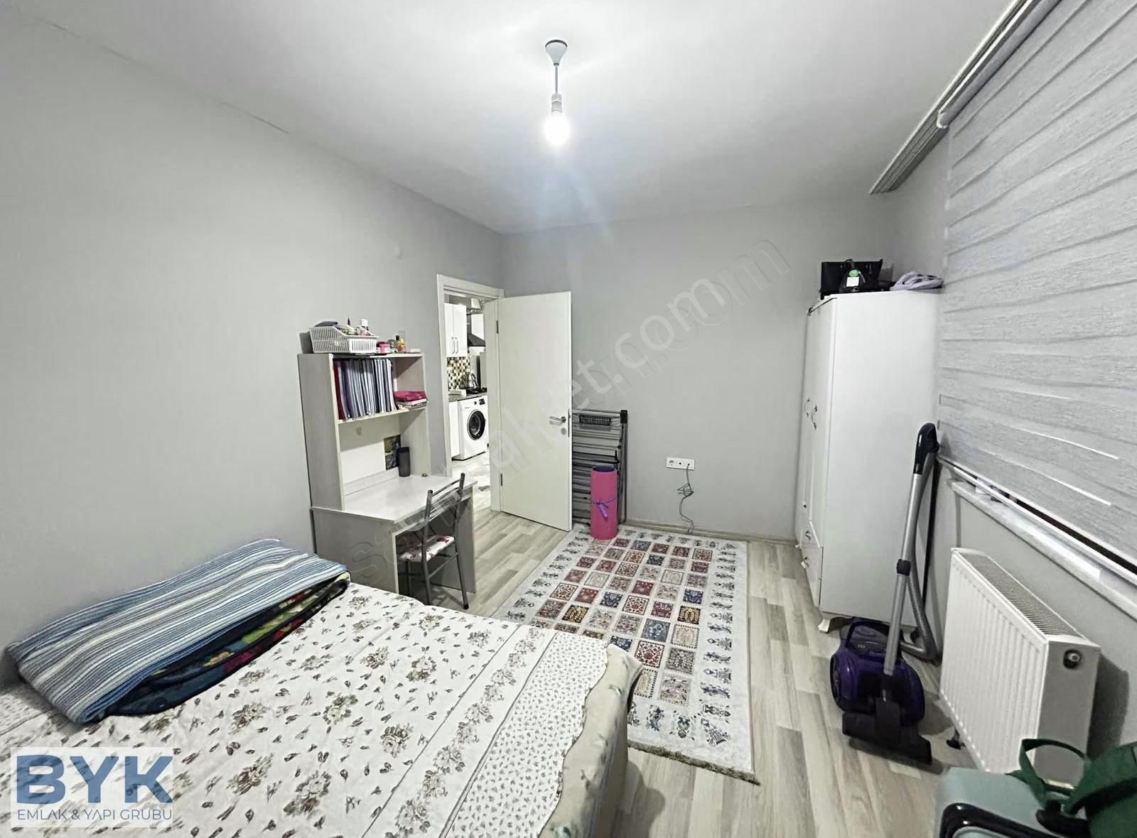 Byk' Dan! Cadde Üzeri! Geniş M2! Yüksek Kira! İskanlı! Eşyalı! - Görsel 3