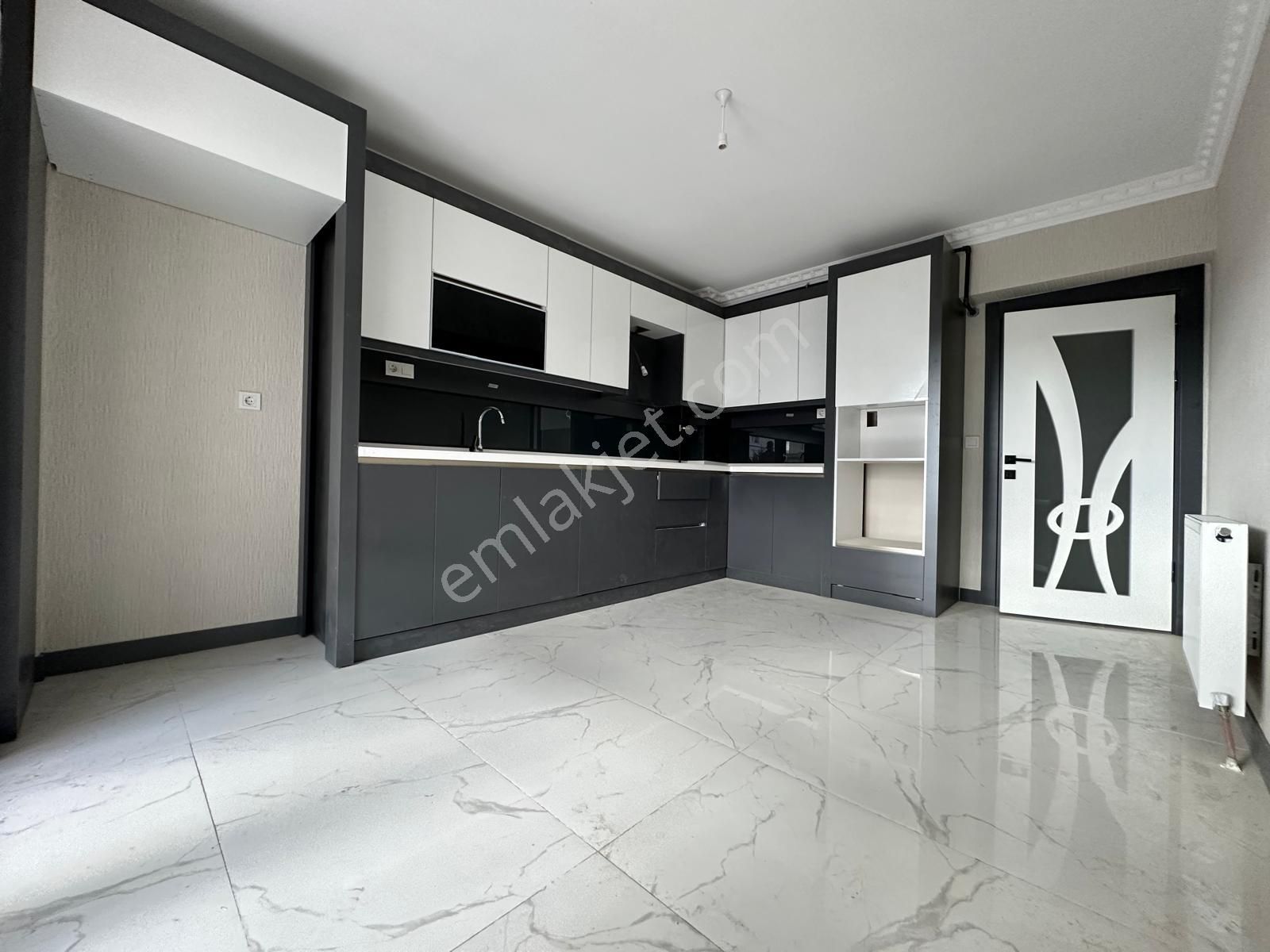 Yenikent Mustafa Kemal'de Mükemmel Lokasyonda Satılık 4+1 Daire - Görsel 6