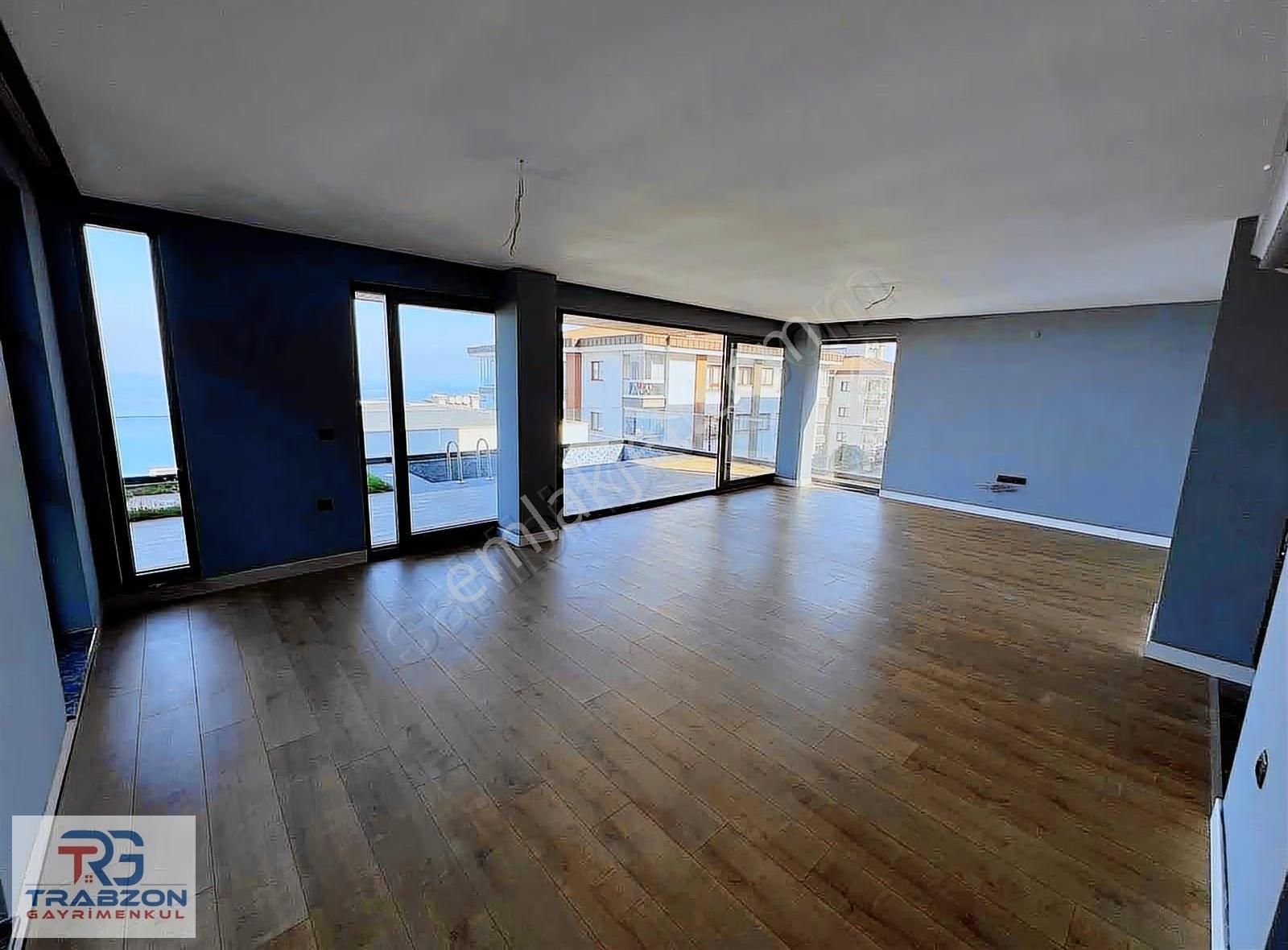 Yalıncakta Kiralık Lüks Deniz Manzaralı Villa - Görsel 13