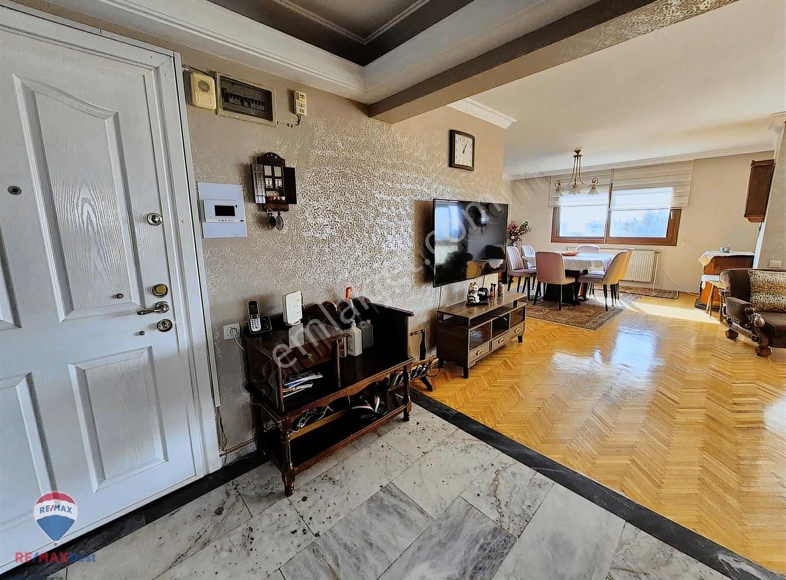 7 Bostanlı Tramvay Yolunda 3+1 Kiralık Daire - Görsel 5
