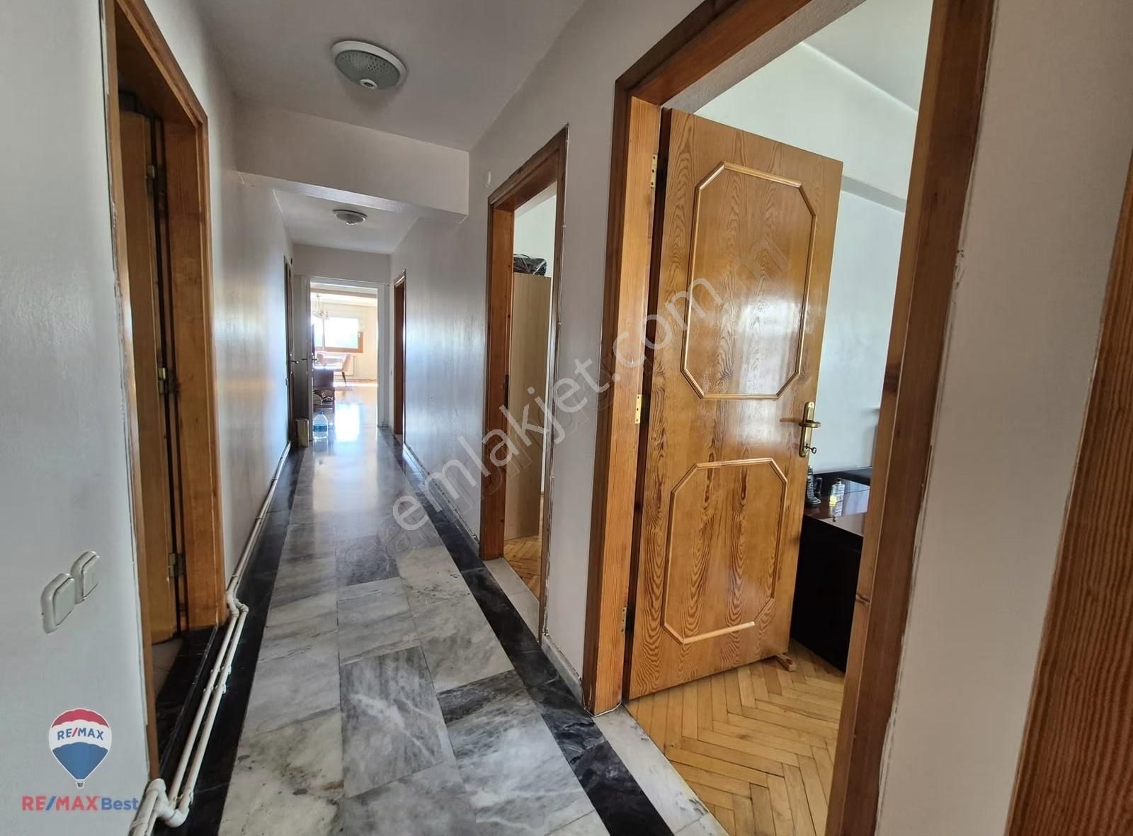 7 Bostanlı Tramvay Yolunda 3+1 Kiralık Daire - Görsel 30