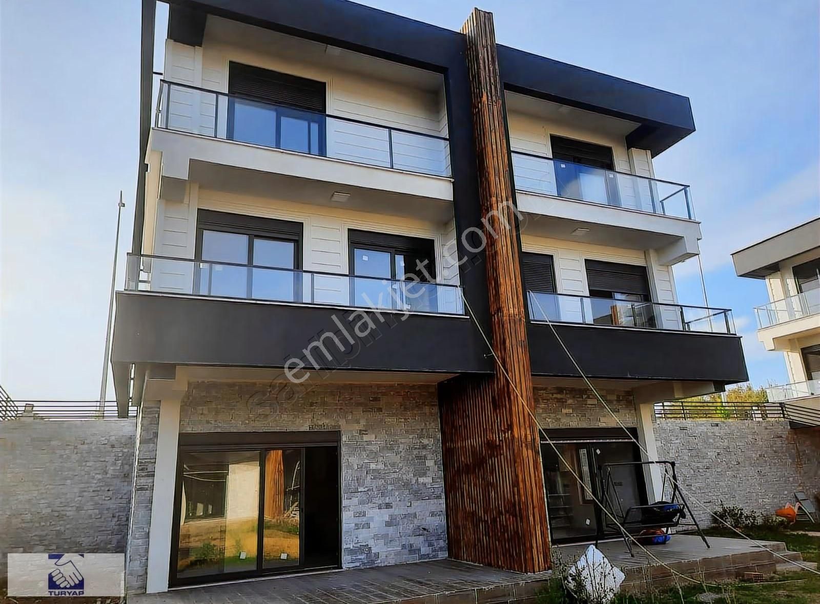 Everenseki Arfem Lotus Evlerinde 3+1 Lüx Villa