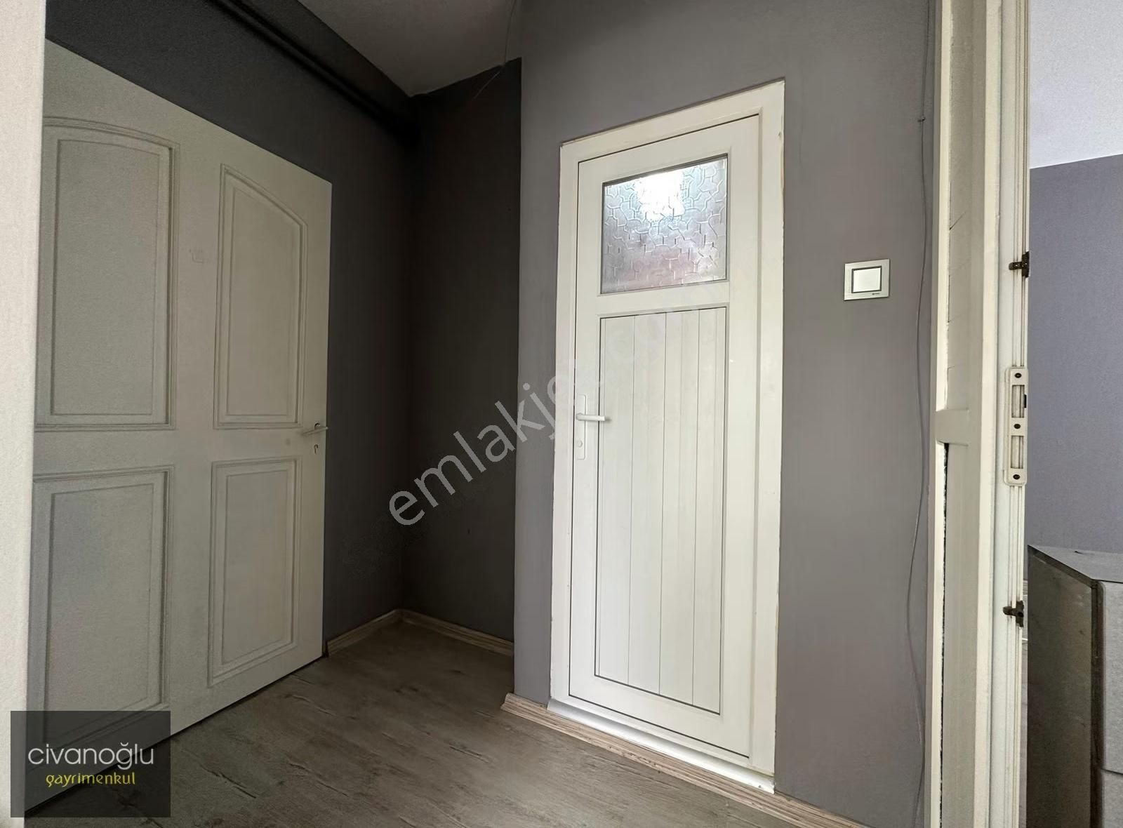 Balkan Göçmen Konutları Bölgesinde Kiralık 2+1 Daire - Görsel 4