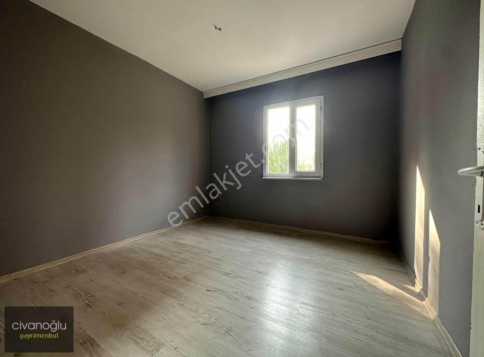 Balkan Göçmen Konutları Bölgesinde Kiralık 2+1 Daire - Görsel 8