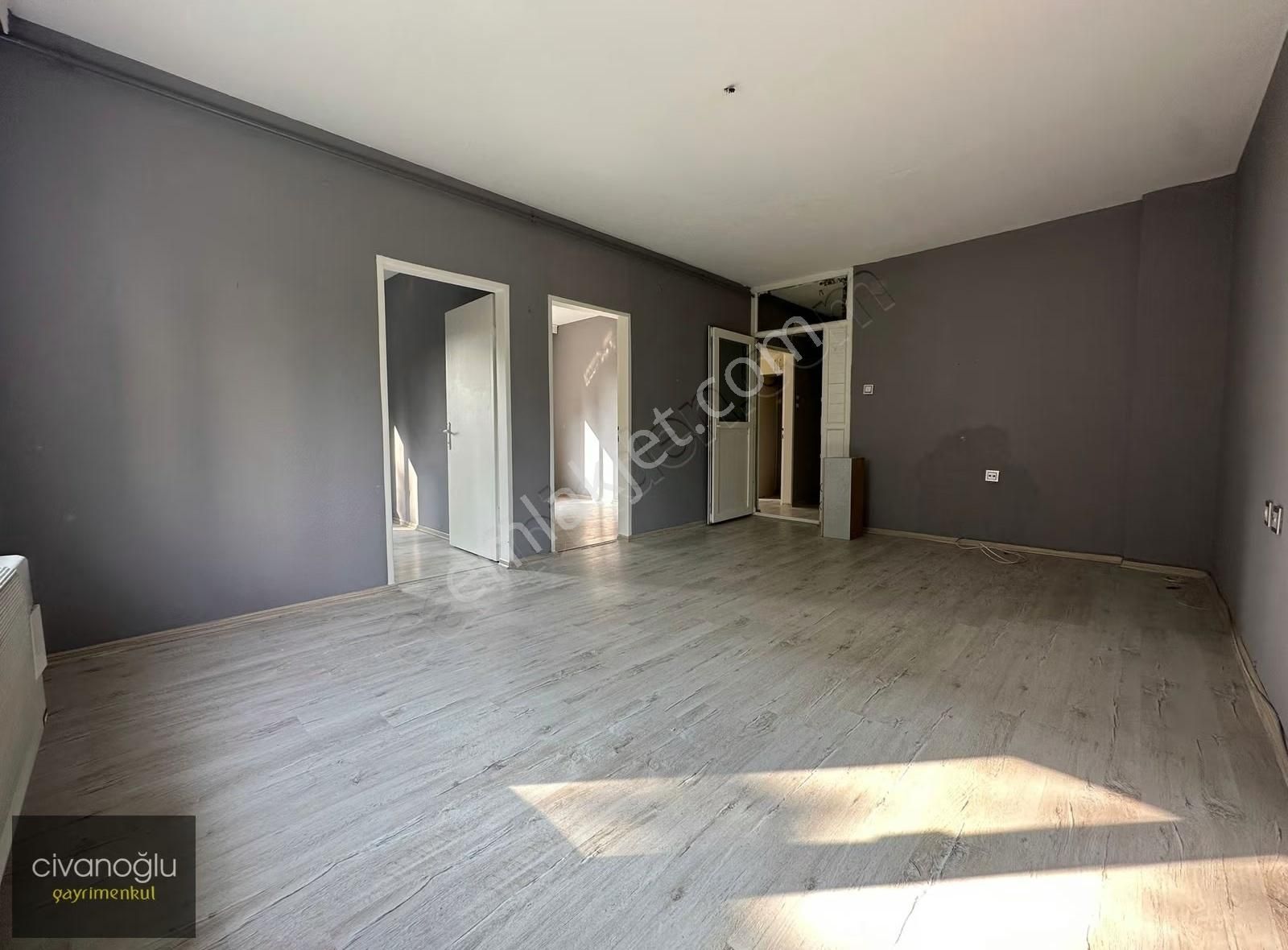 Balkan Göçmen Konutları Bölgesinde Kiralık 2+1 Daire - Görsel 14