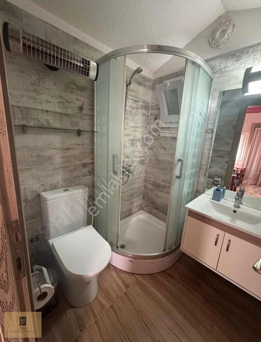 Akyaka Çarşıda Eşyalı Kiralık Bahçeli Müstakil Ev - Görsel 6