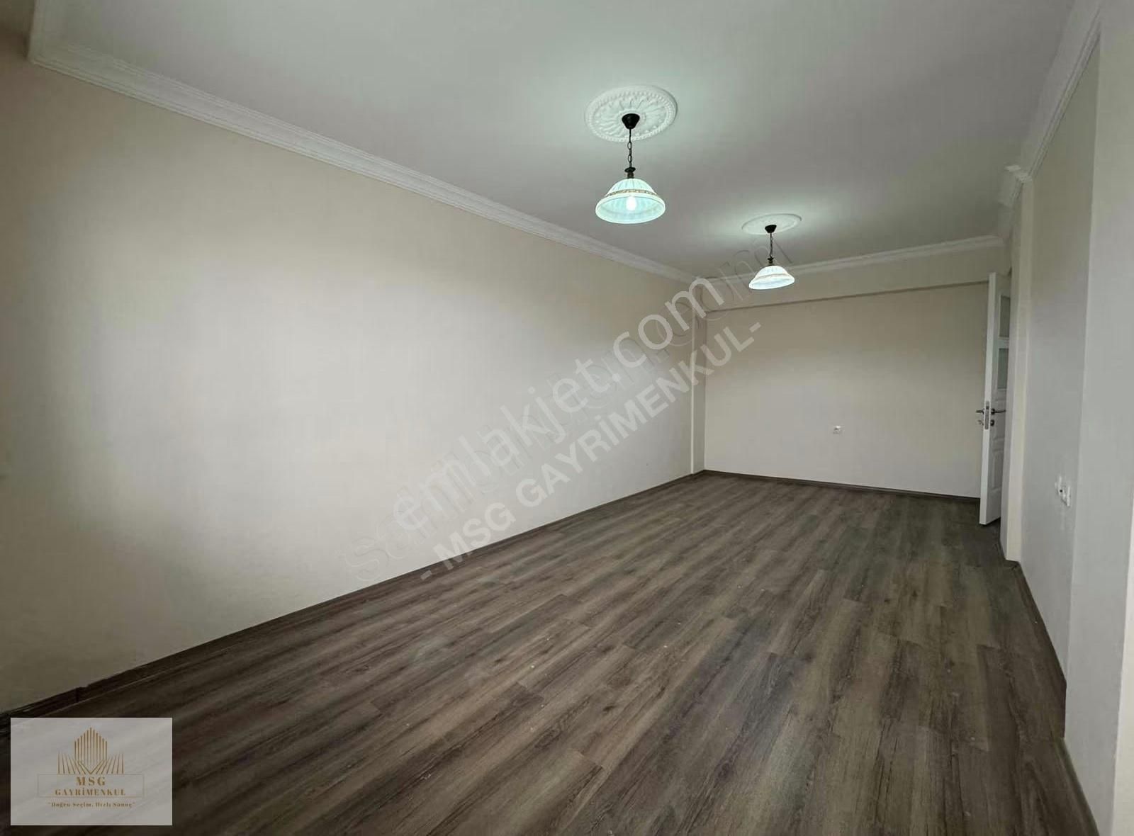 Msg'den Güzelyalıda Caddeye 100 Metre-bahçeli & Yüksek Giriş 2+1 - Görsel 40