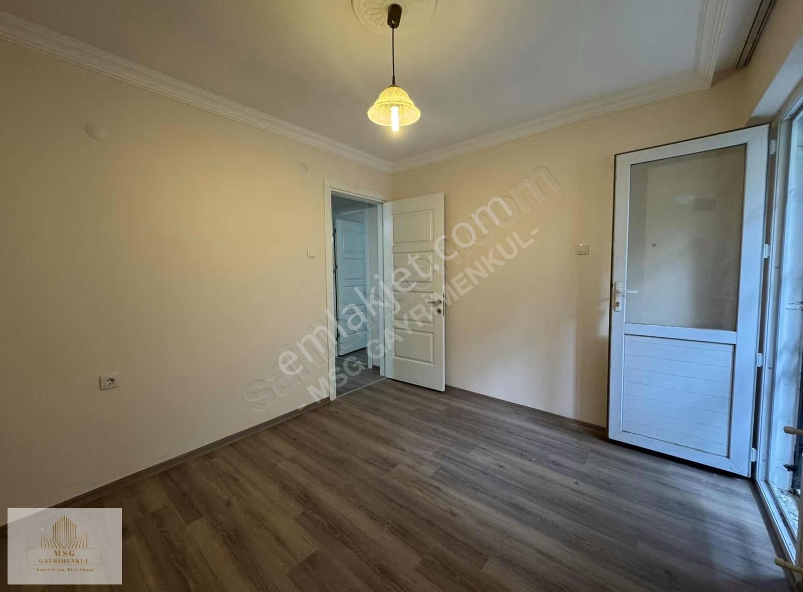 Msg'den Güzelyalıda Caddeye 100 Metre-bahçeli & Yüksek Giriş 2+1 - Görsel 29