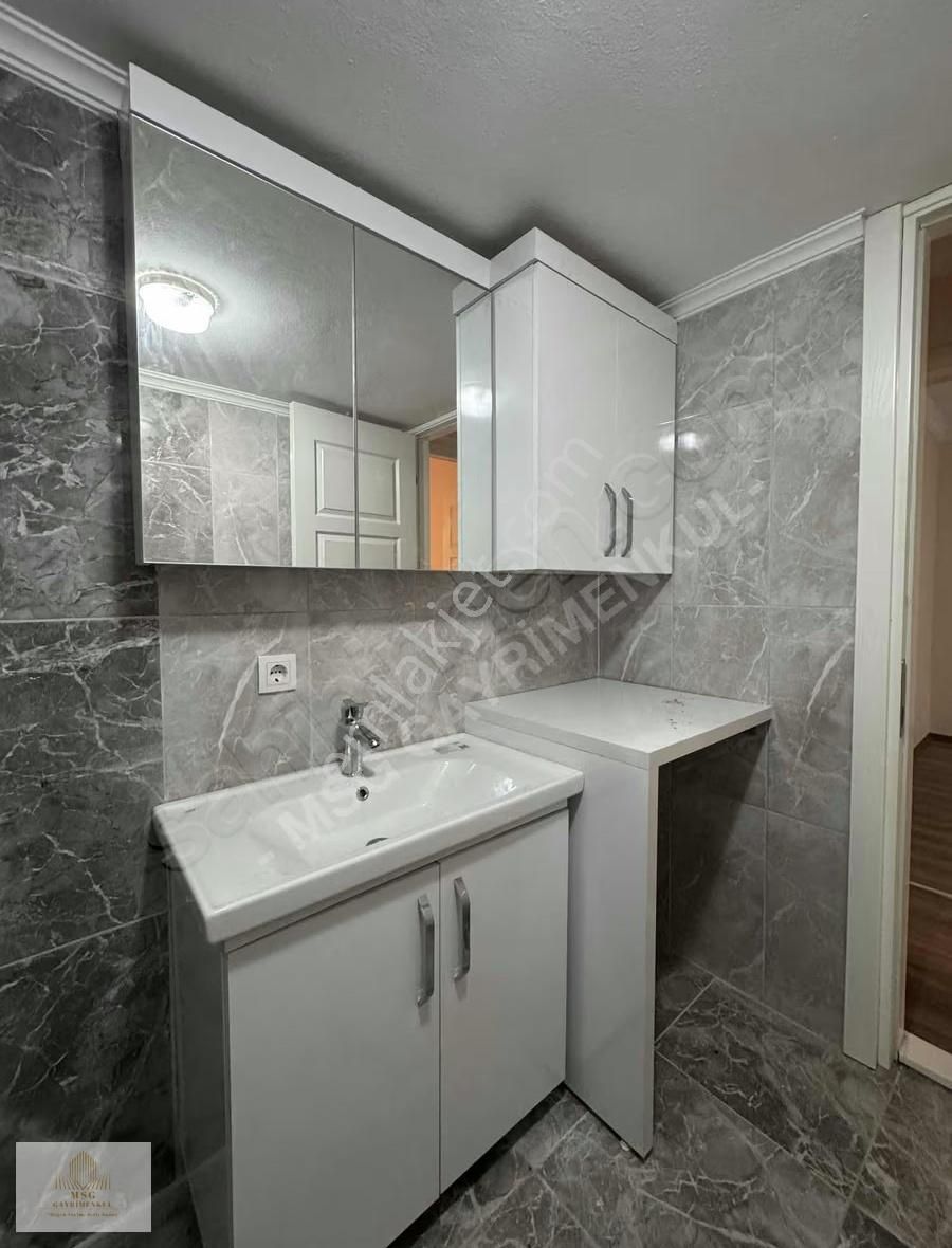 Msg'den Güzelyalıda Caddeye 100 Metre-bahçeli & Yüksek Giriş 2+1 - Görsel 9