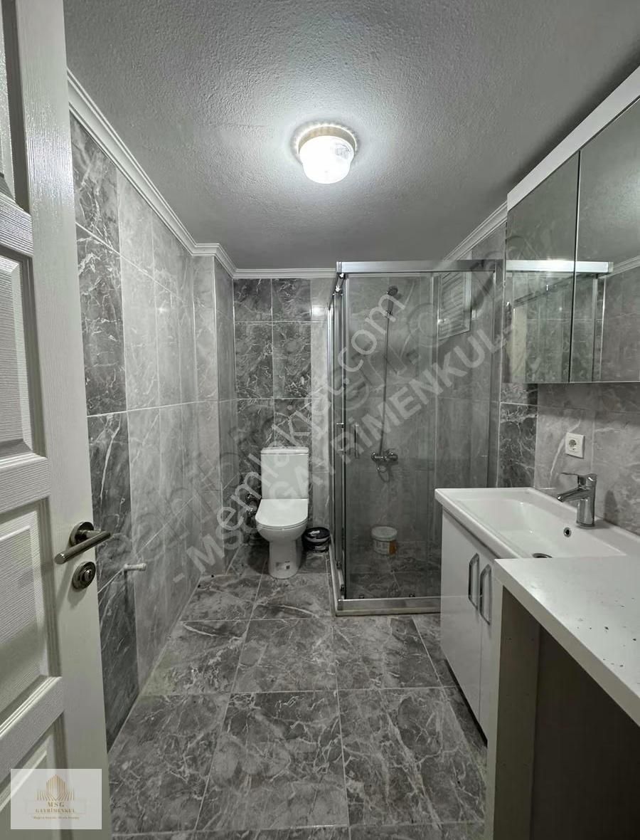 Msg'den Güzelyalıda Caddeye 100 Metre-bahçeli & Yüksek Giriş 2+1 - Görsel 19