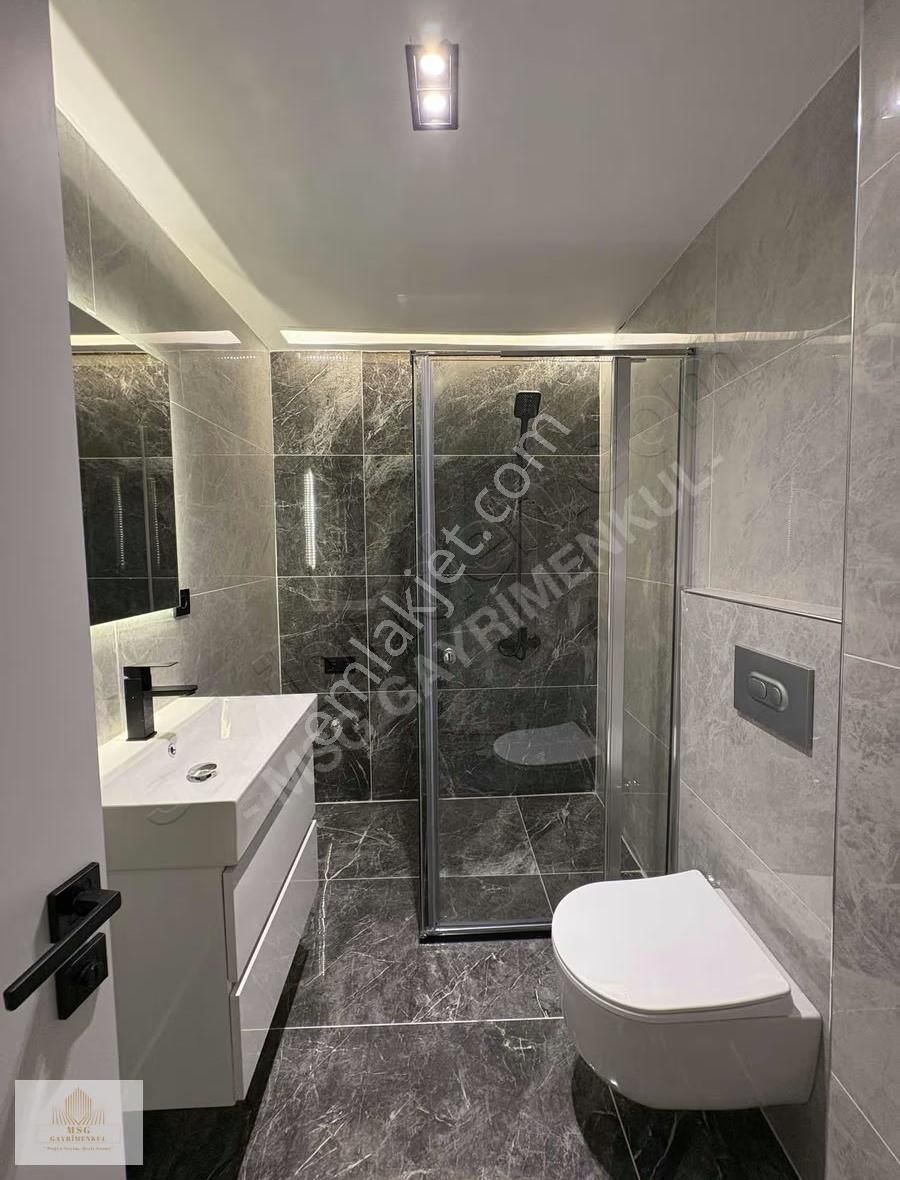 -msg'den Mithatpaşa Cadde Yakını Ara Kat Masrafsız 3+1 Daire- - Görsel 39