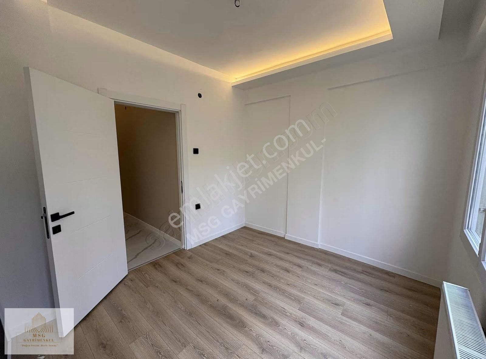 -msg'den Mithatpaşa Cadde Yakını Ara Kat Masrafsız 3+1 Daire- - Görsel 6