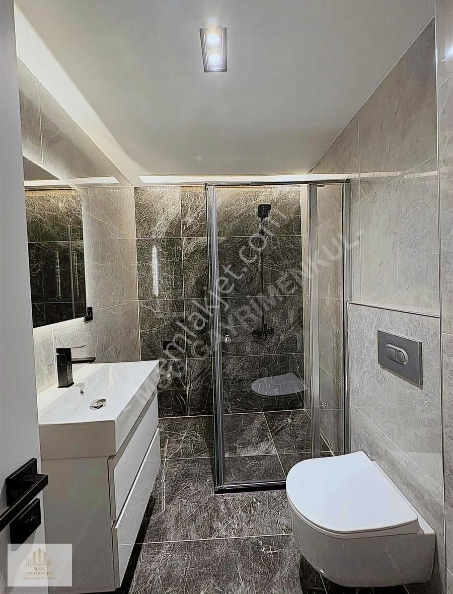 -msg'den Mithatpaşa Cadde Yakını Ara Kat Masrafsız 3+1 Daire- - Görsel 25