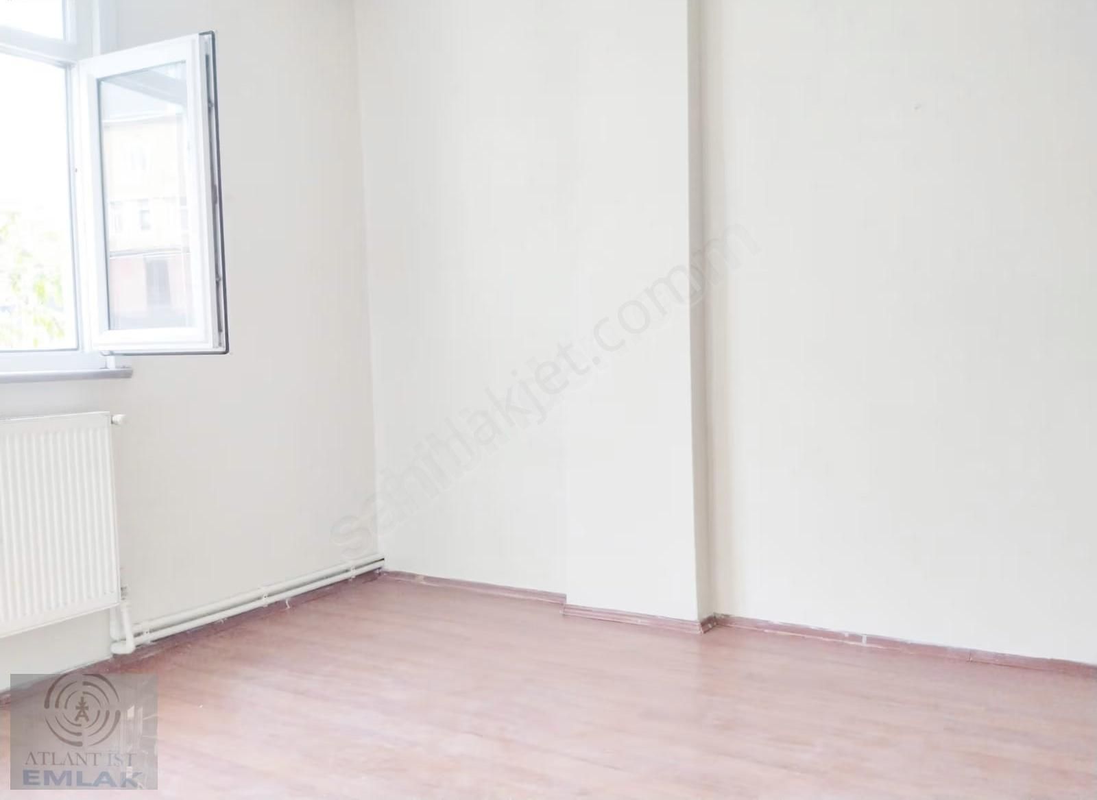 Kayışdağı Eski Son Durakta 2+1 100m2 1.kat Boyalı Balkonlu Daire - Görsel 7