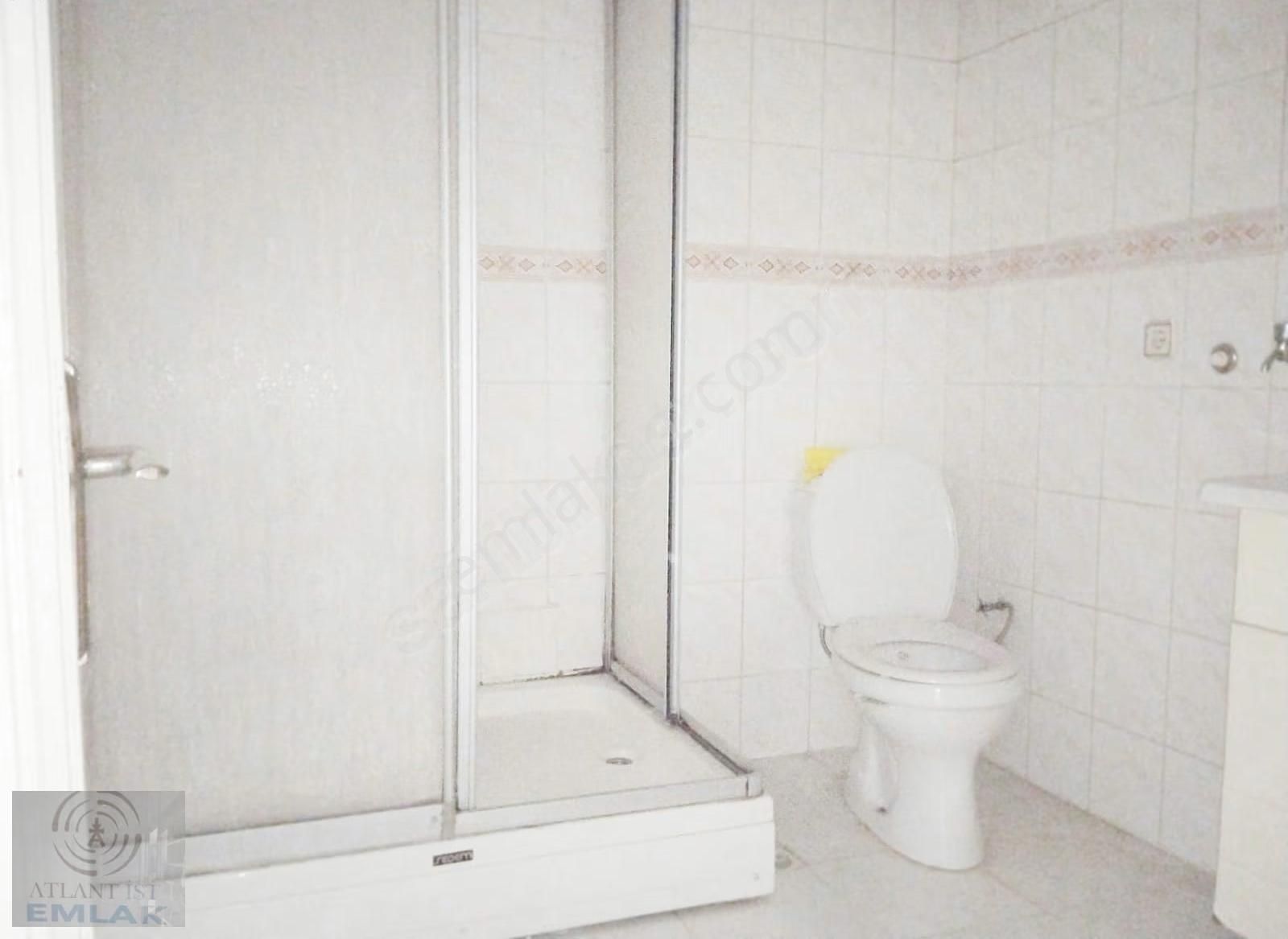 Kayışdağı Eski Son Durakta 2+1 100m2 1.kat Boyalı Balkonlu Daire - Görsel 2