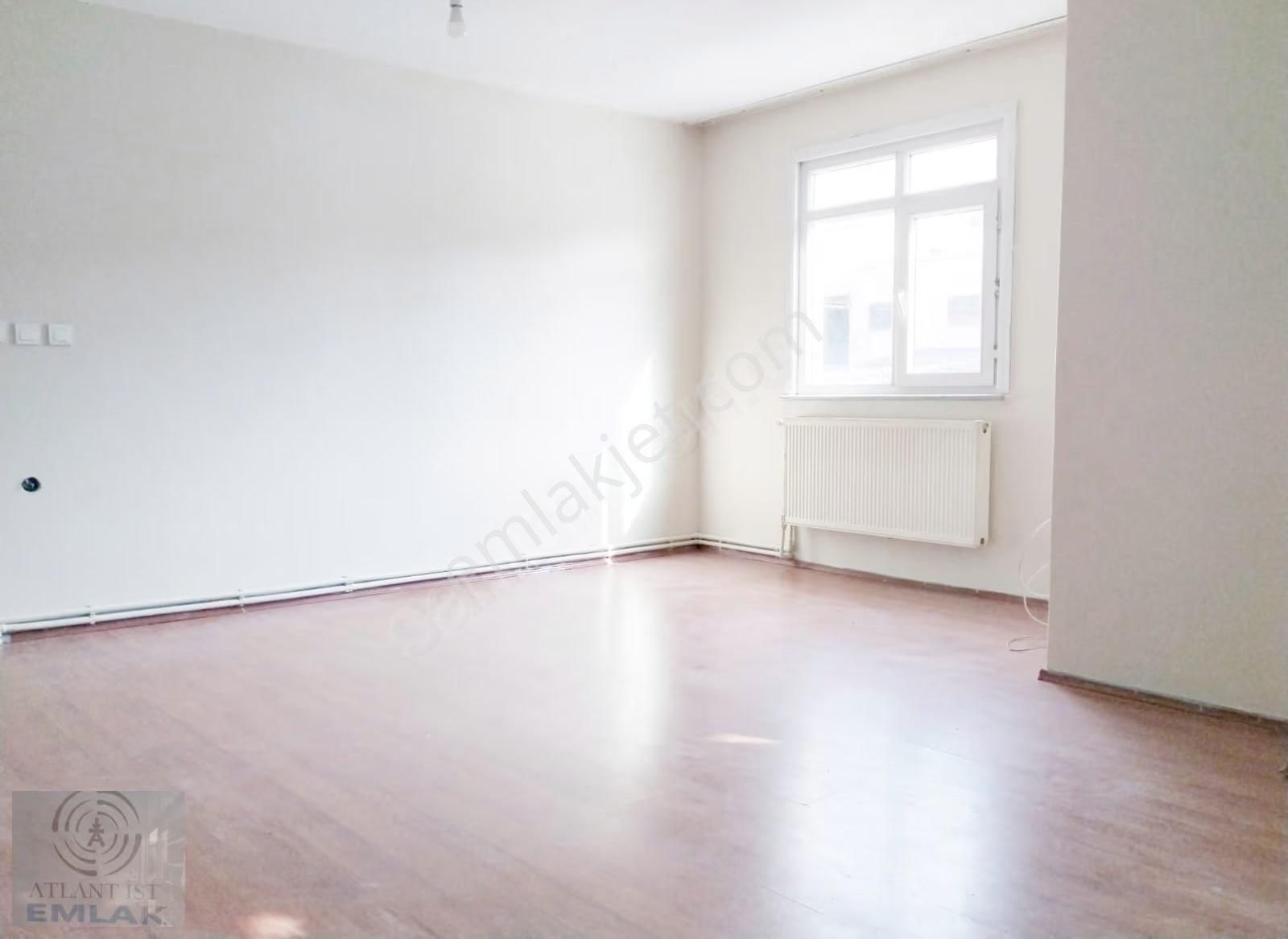 Kayışdağı Eski Son Durakta 2+1 100m2 1.kat Boyalı Balkonlu Daire - Görsel 8