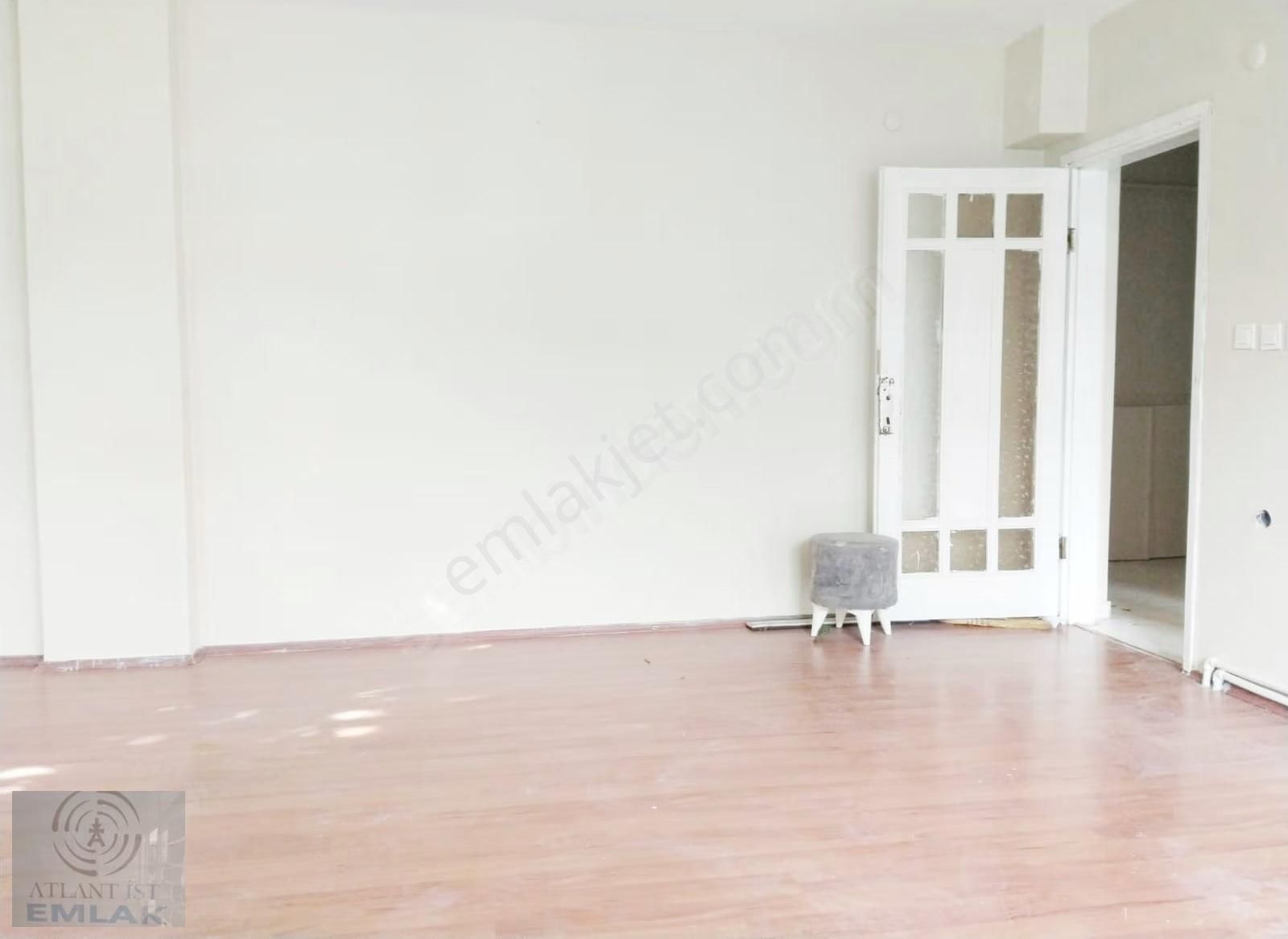 Kayışdağı Eski Son Durakta 2+1 100m2 1.kat Boyalı Balkonlu Daire - Görsel 14