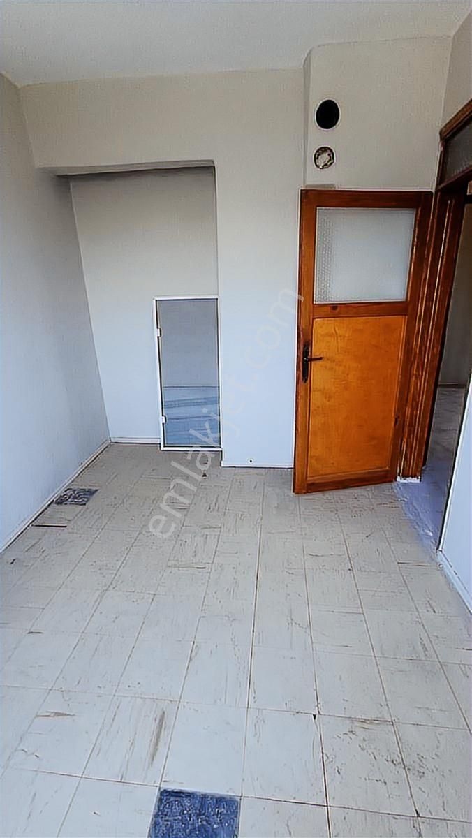 Esentepe Kanarya Bloklarında Satılık 3+1daire Karanlık Odası Yok - Görsel 11