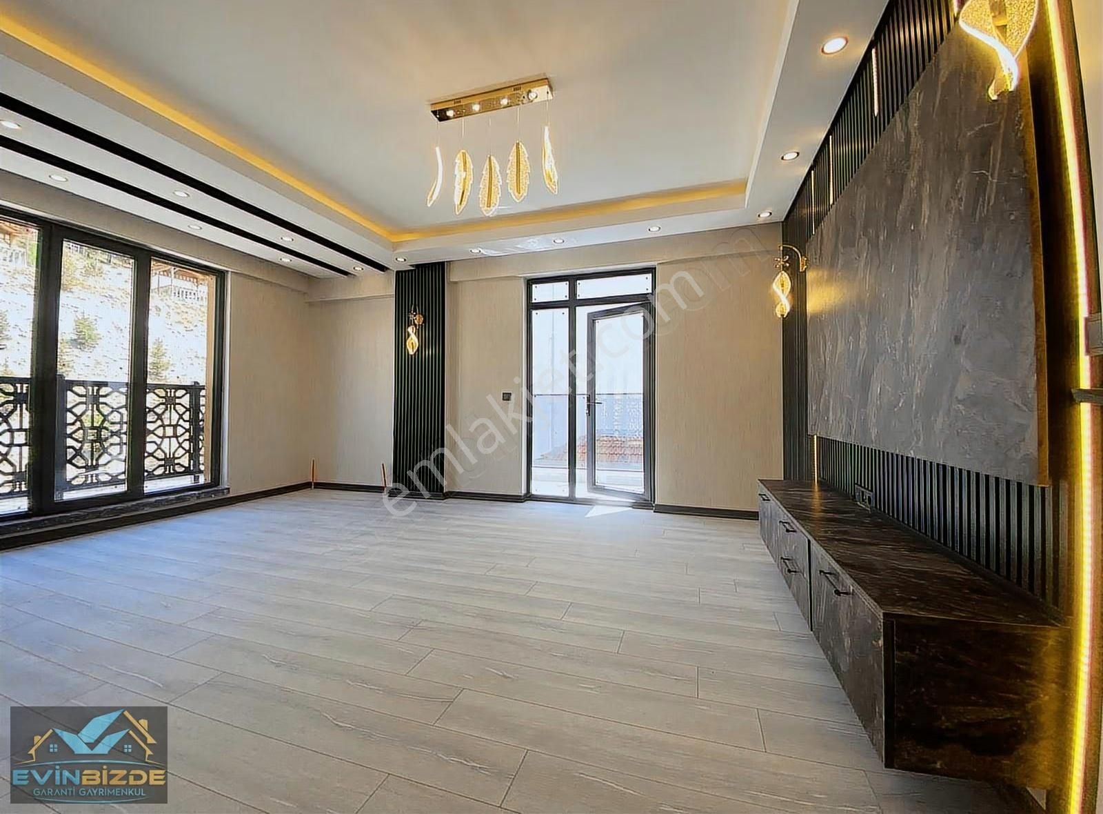 Keçiörende 2+1 Mega Lüks Cadde Yanı Güney Cepheli Takasa Uygun - Görsel 17