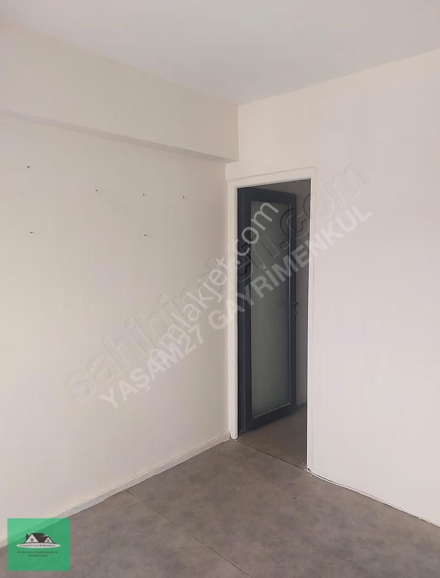 Şahinbey Düğmeci (karagöz) Mah. Velic Pasajında Satılık Ofis